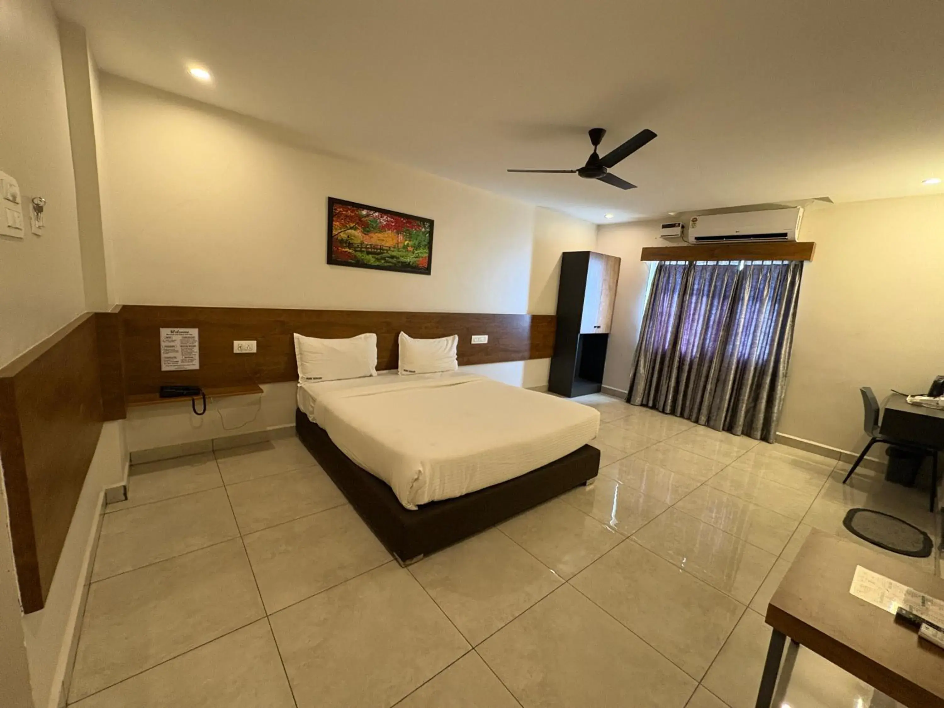 Bedroom, Bed in Hotel Park Varaahi Bedroom, Bed in Hotel Park Varaahi