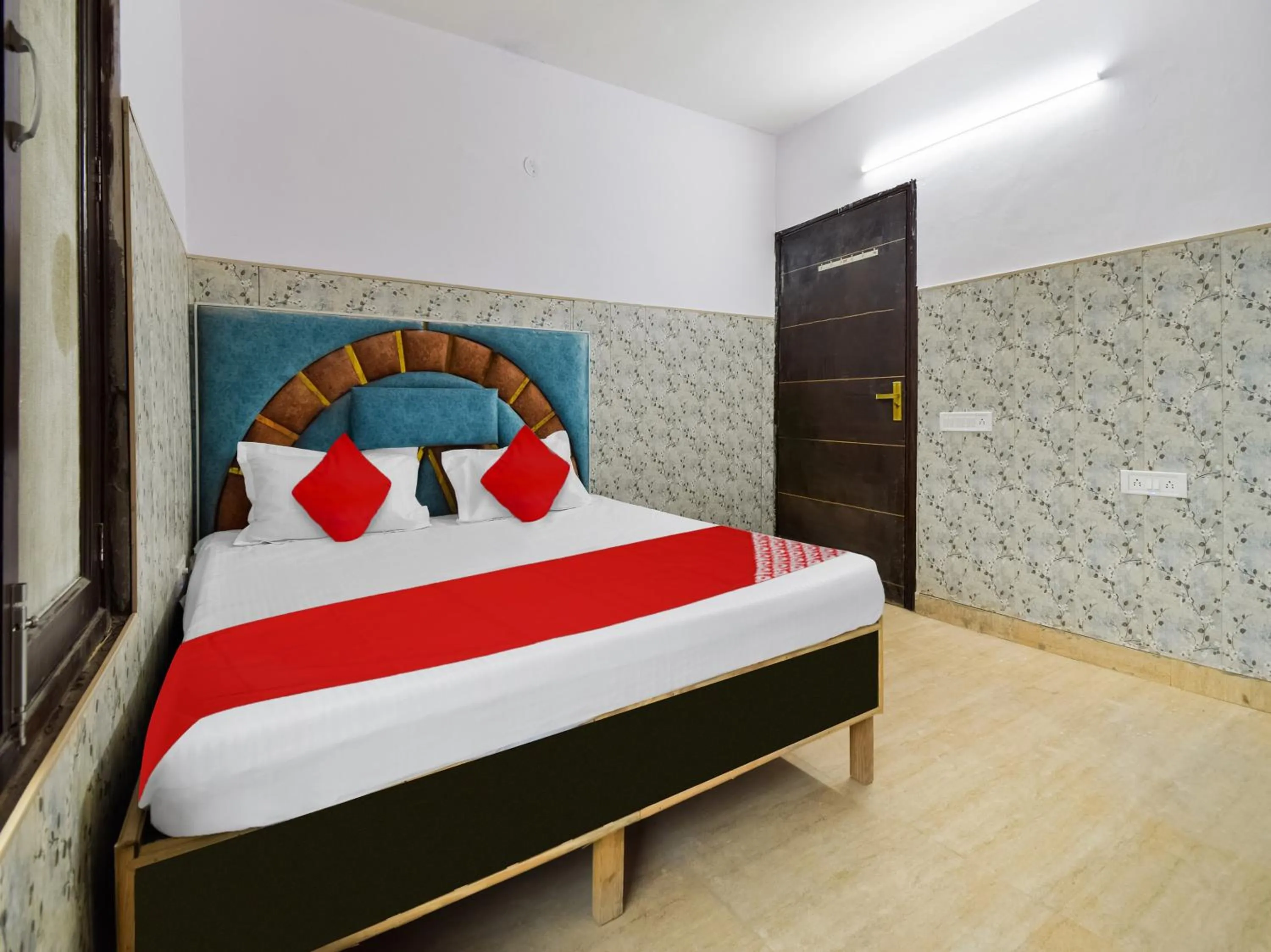 Bedroom in Hotel O Black Inn