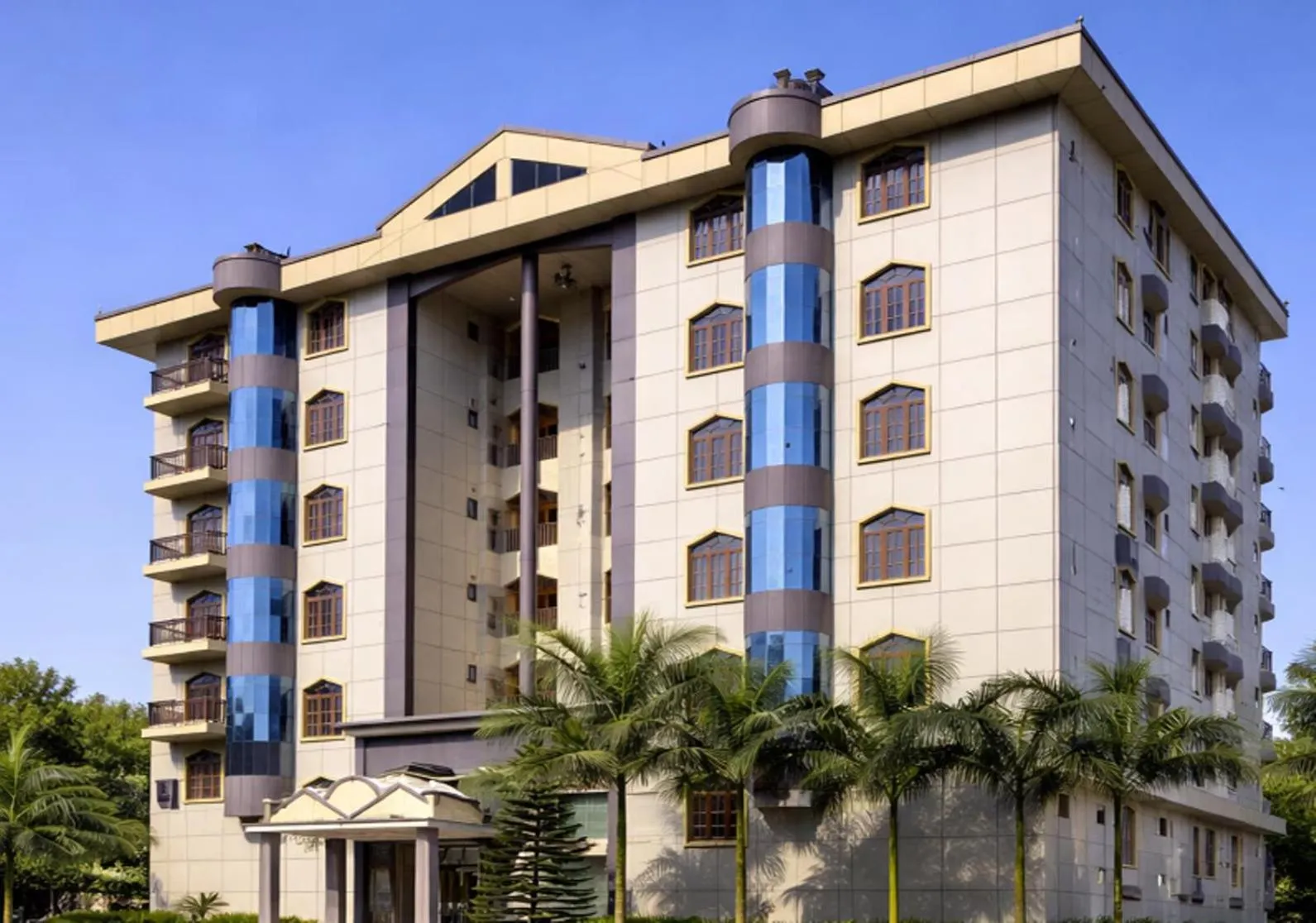 Property building in Hotel Rising Sun