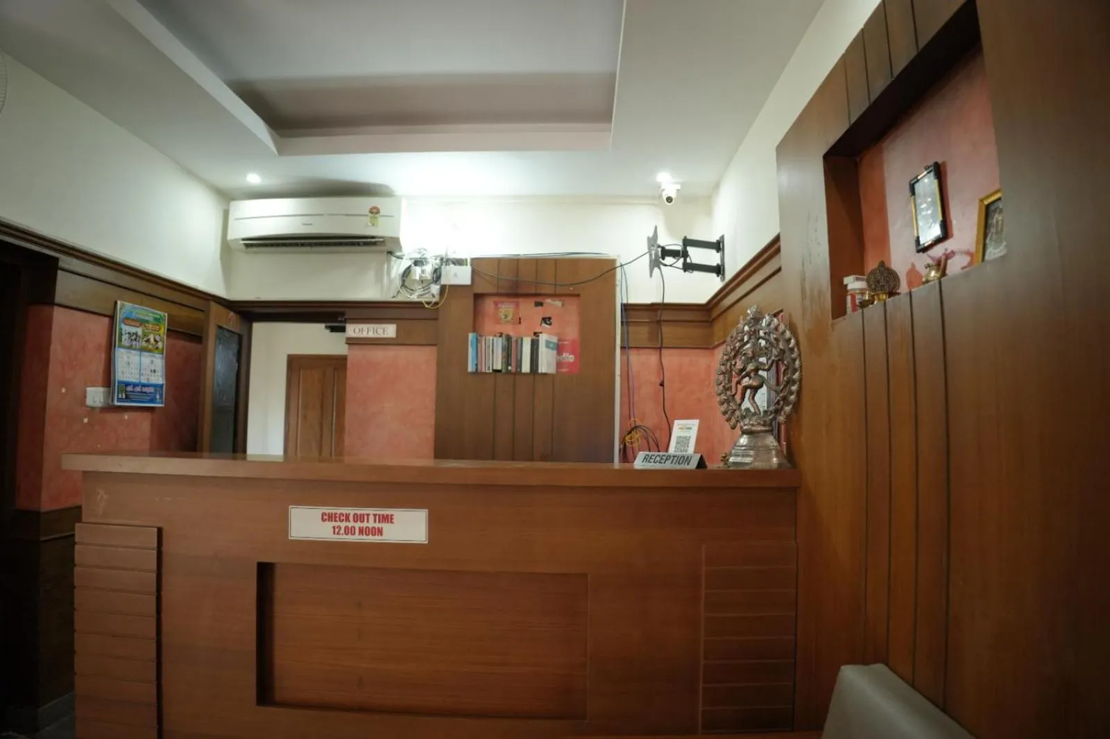 Lobby or reception in Padmatheertham Inn