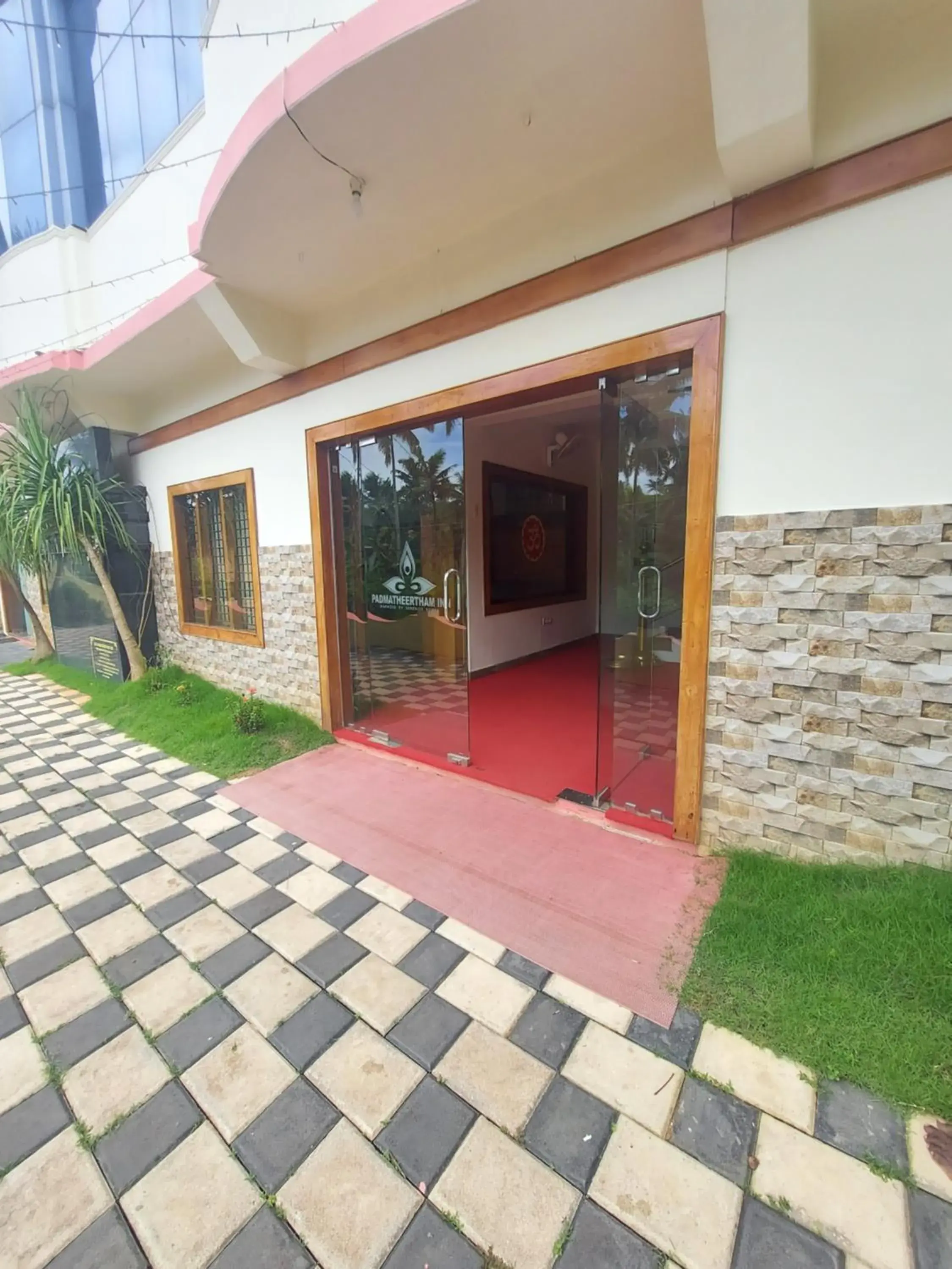 Property building in Padmatheertham Inn Property building in Padmatheertham Inn