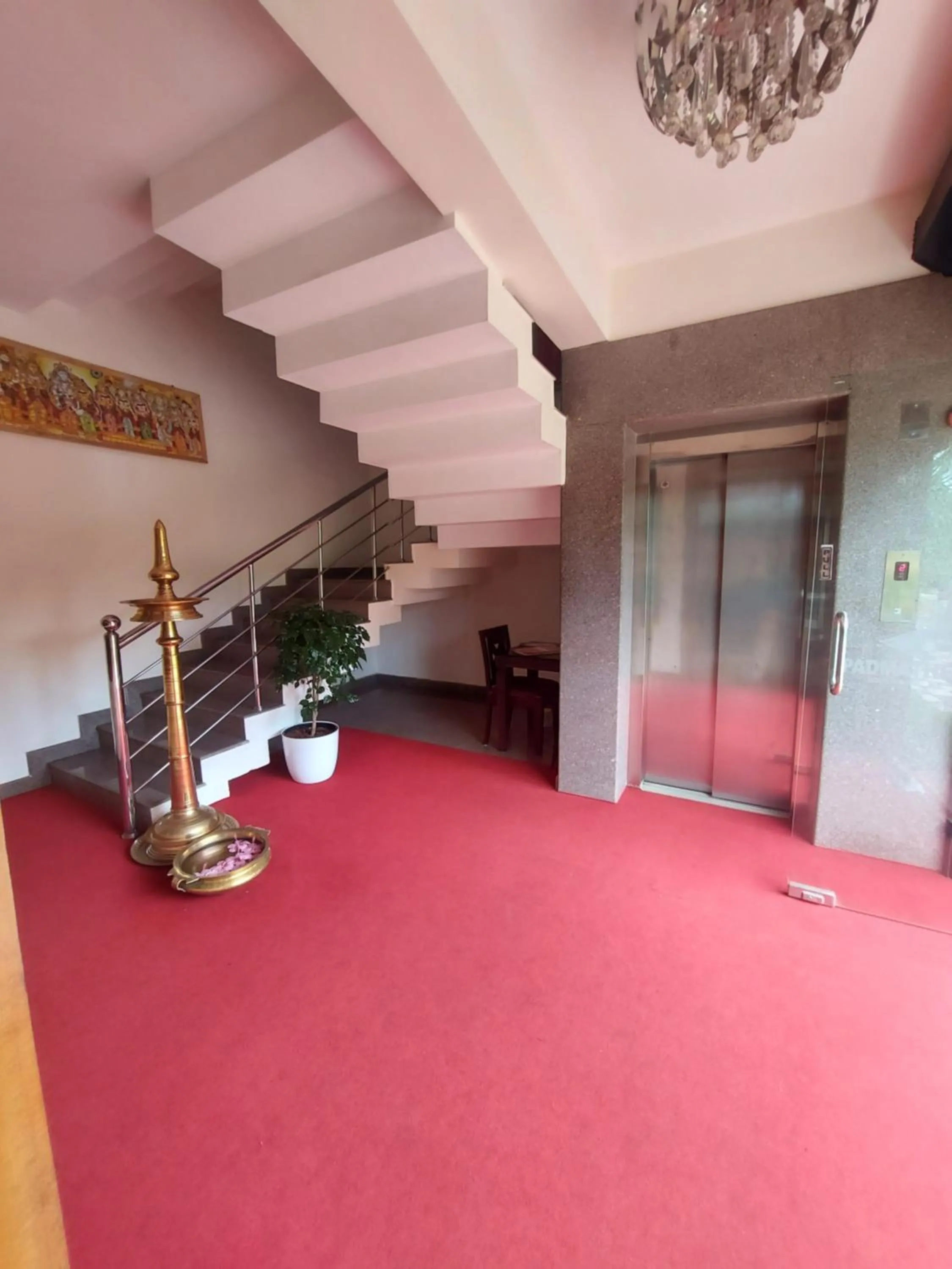 elevator in Padmatheertham Inn