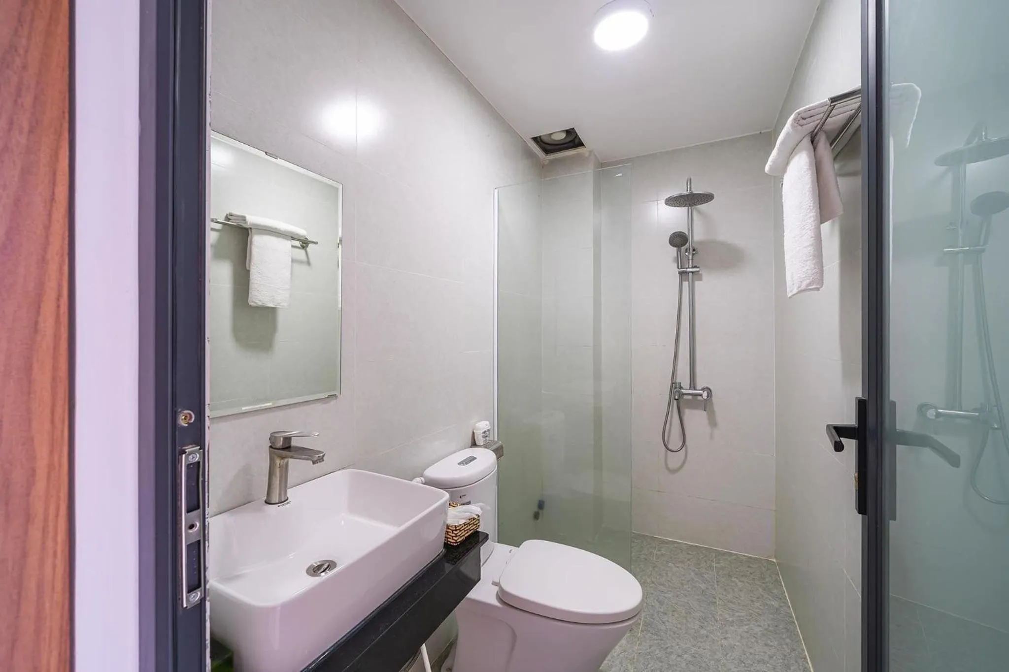 Toilet in Trường An Hotel