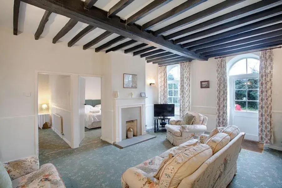 Two-Bedroom House in The Grove Cromer Two-Bedroom House in The Grove Cromer