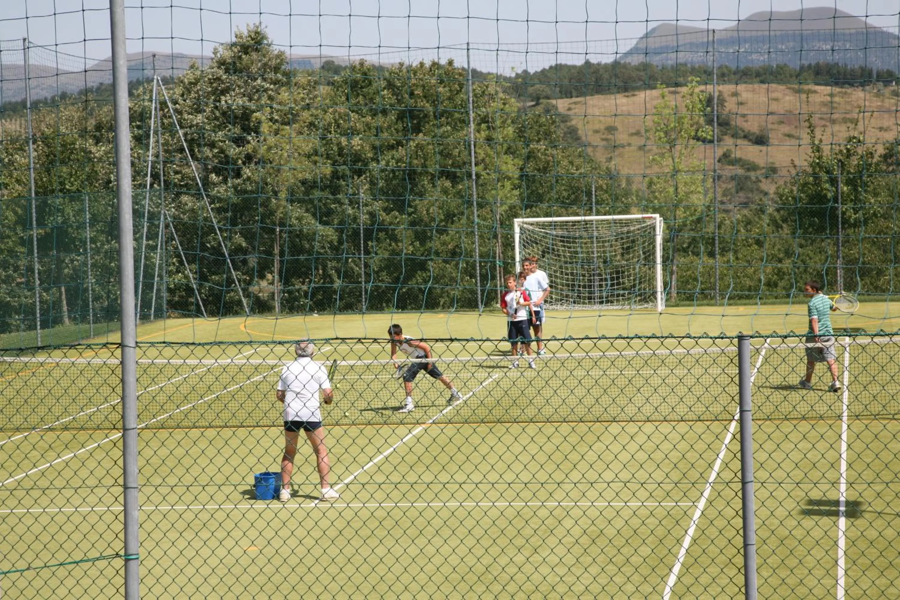 Tennis court in Tenuta Borgo San Michele