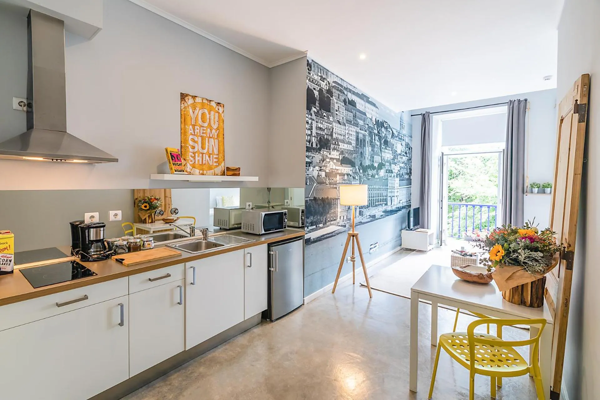 Coffee/tea facilities in Emporium Lisbon Suites