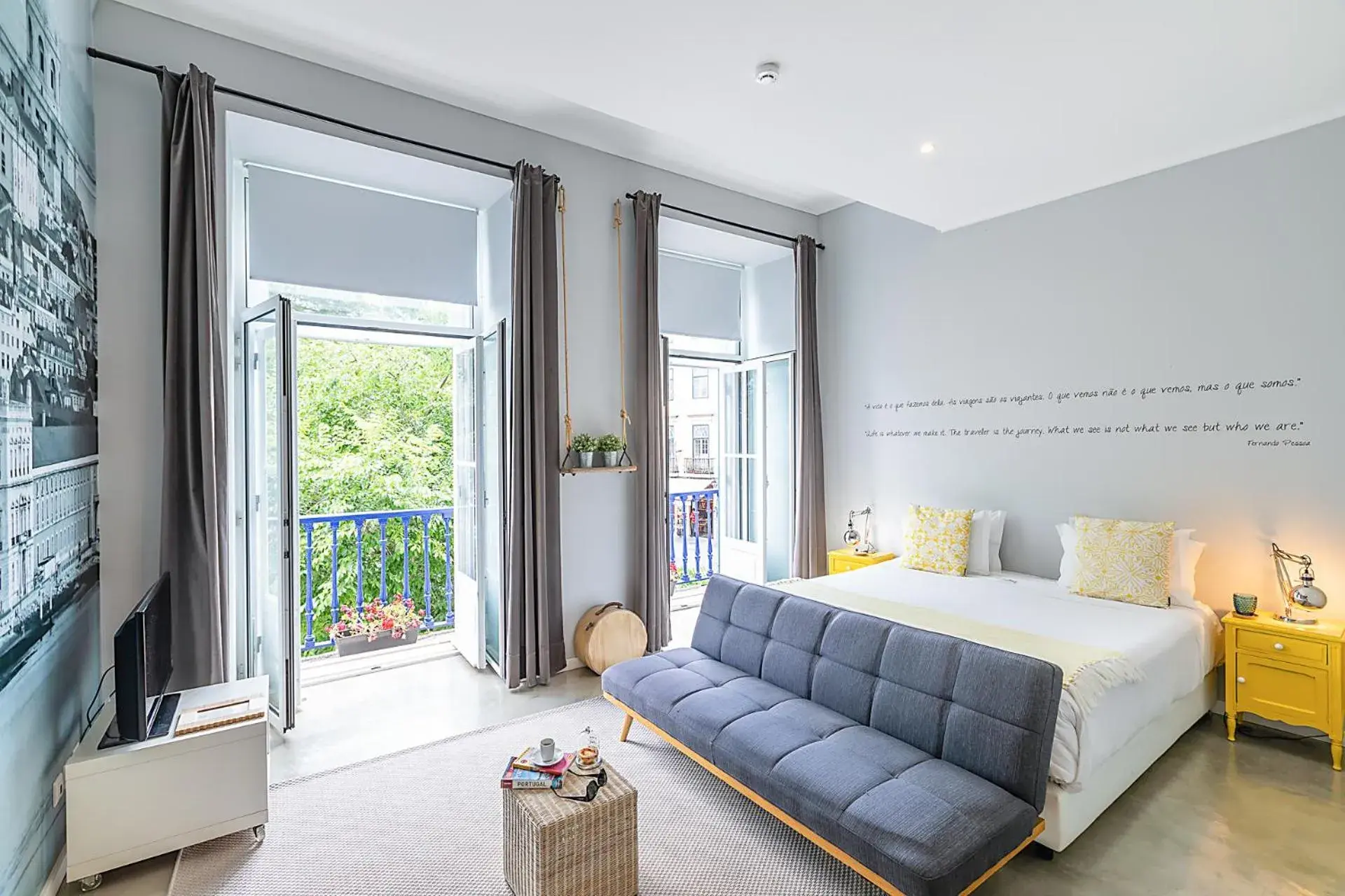 Suite with Balcony in Emporium Lisbon Suites Suite with Balcony in Emporium Lisbon Suites