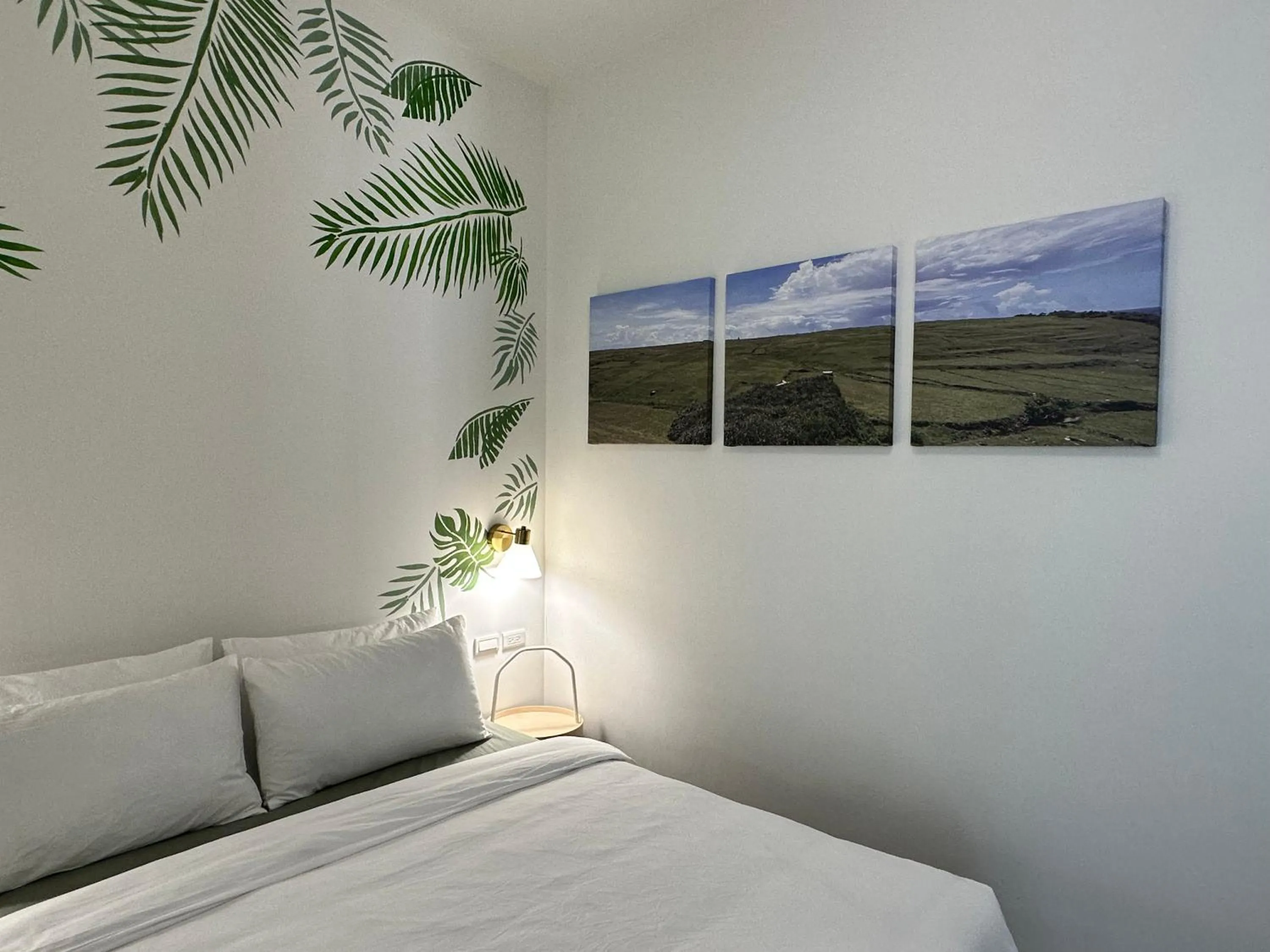 Decorative detail, Bed in WinXin House