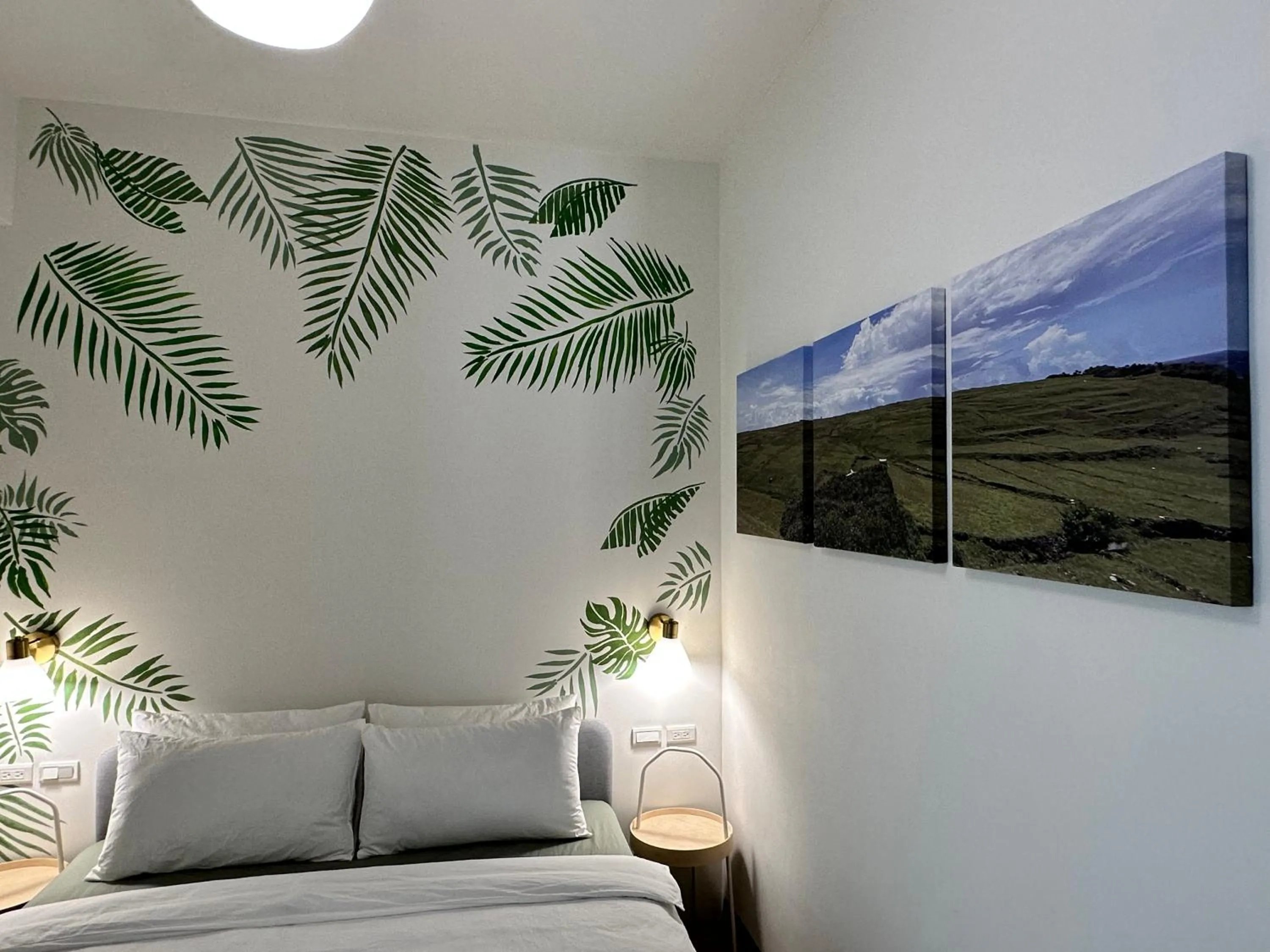 Decorative detail, Bed in WinXin House