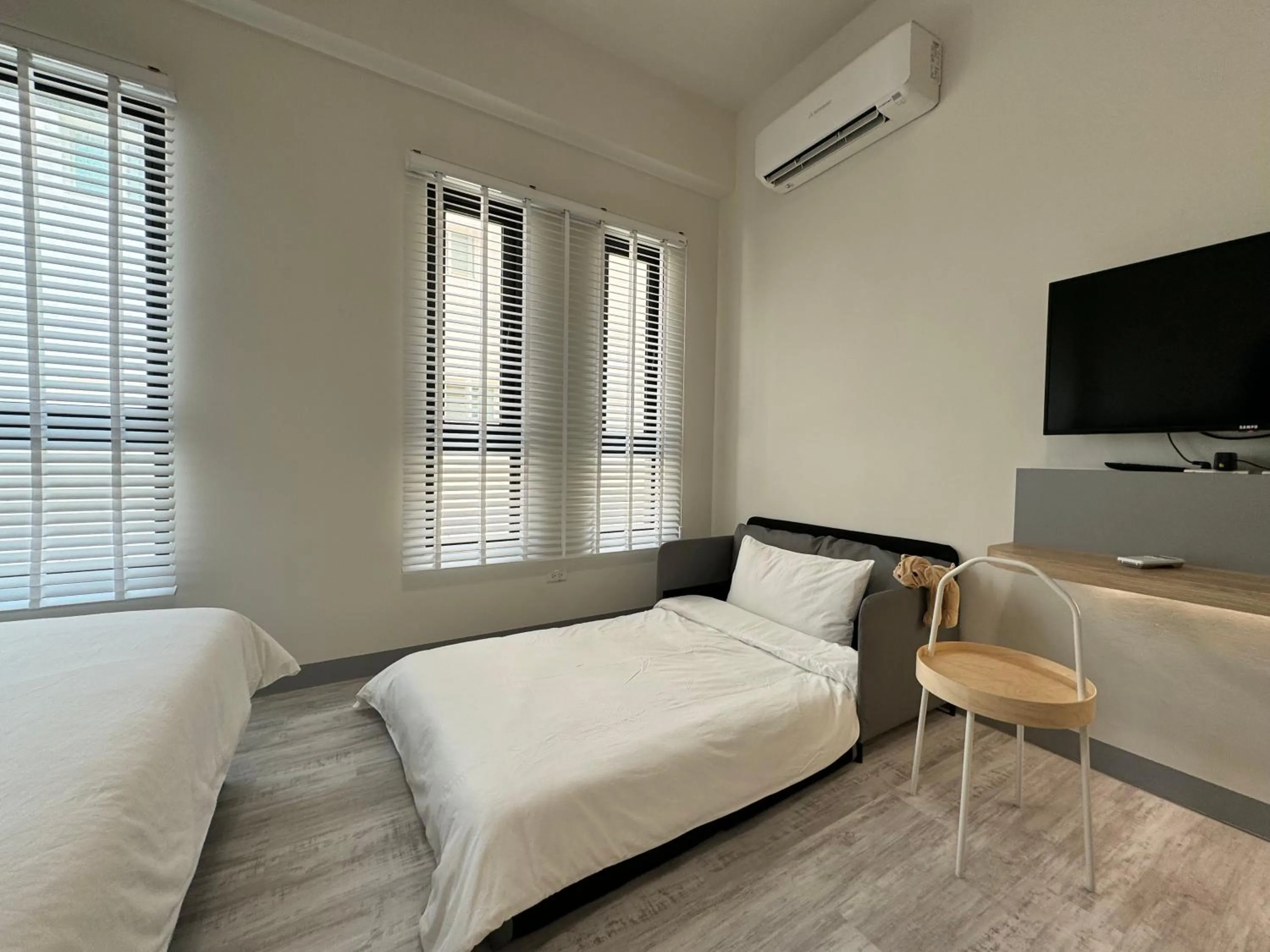 Bedroom, Bed in WinXin House