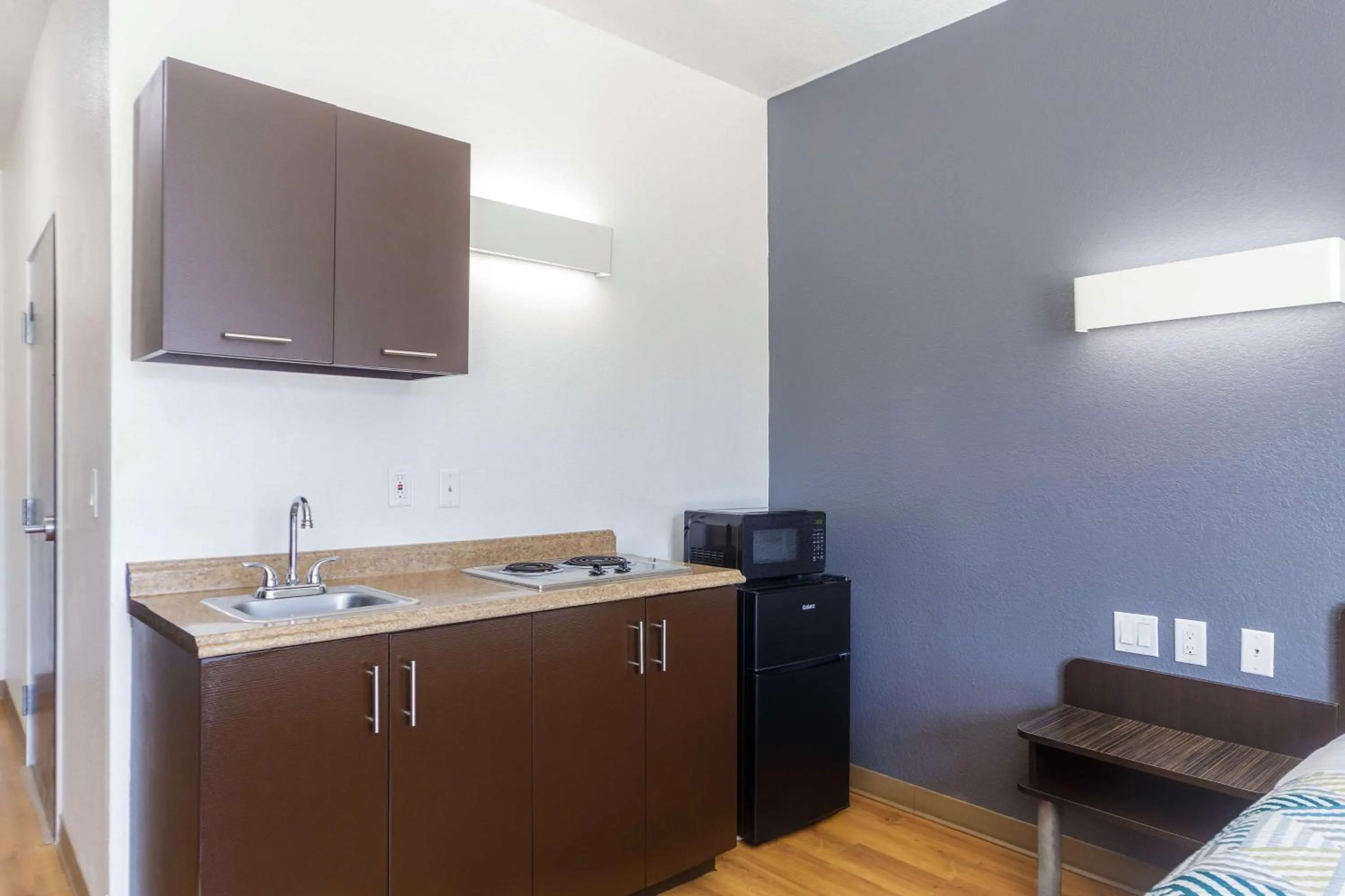 Bedroom in Motel 6-Laredo, TX - Airport