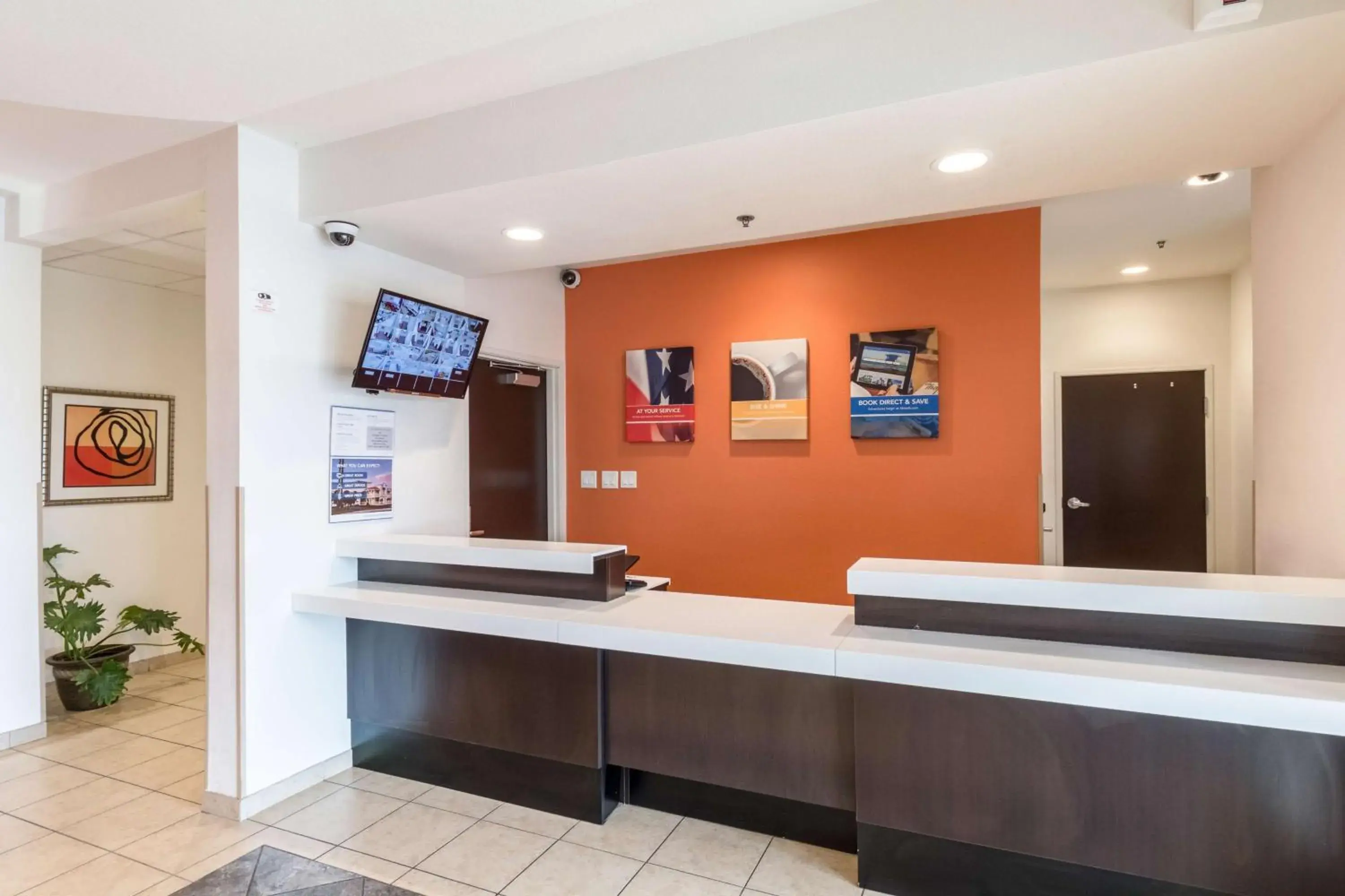Lobby or reception in Motel 6-Laredo, TX - Airport Lobby or reception in Motel 6-Laredo, TX - Airport