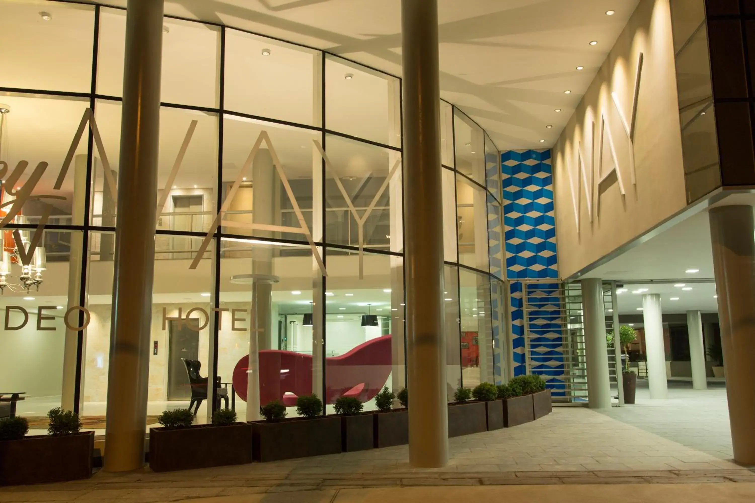 Facade/entrance in Regency Way Montevideo Hotel Facade/entrance in Regency Way Montevideo Hotel