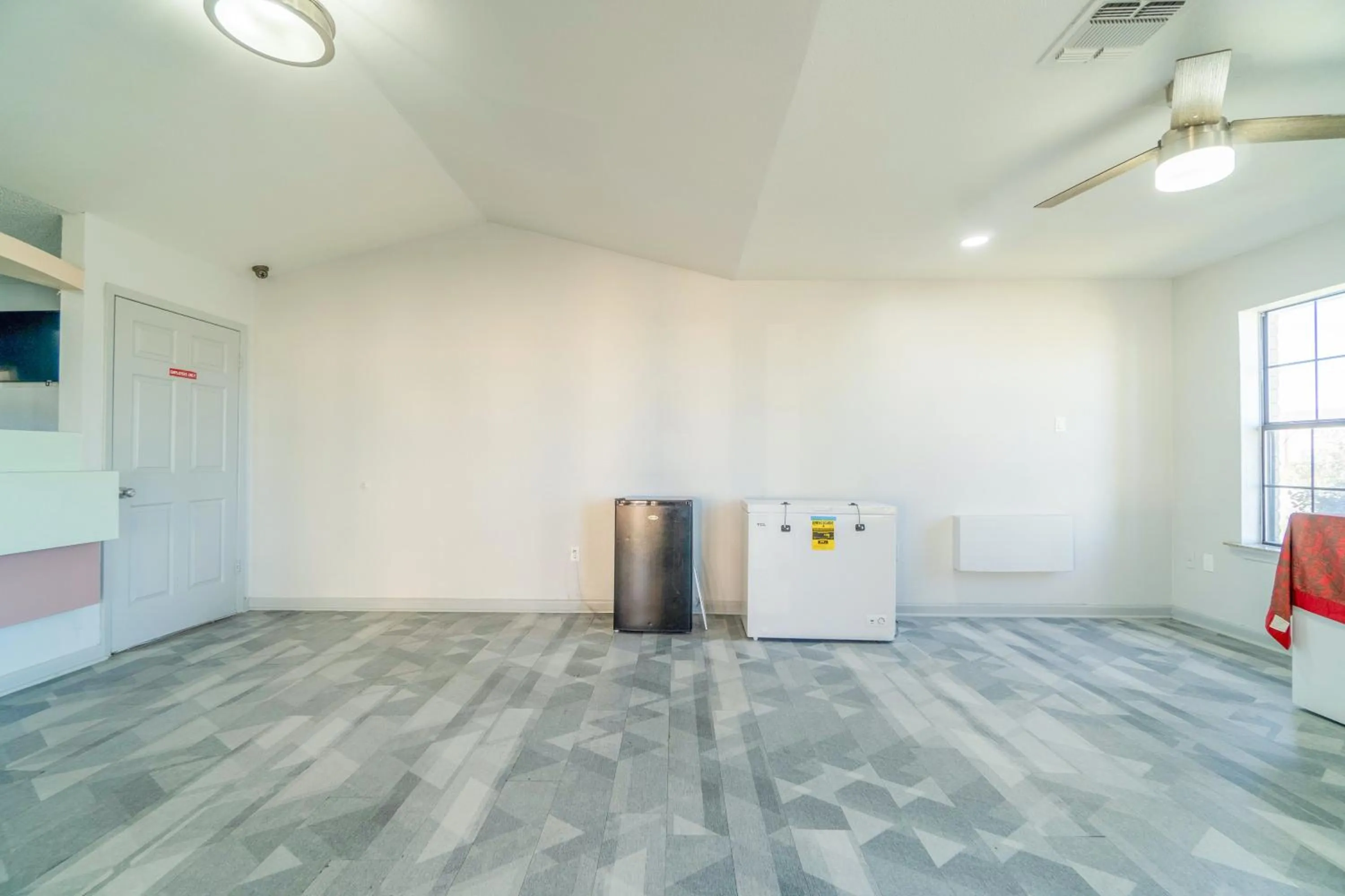 Lobby or reception in Pleasanton Executive Inn By OYO