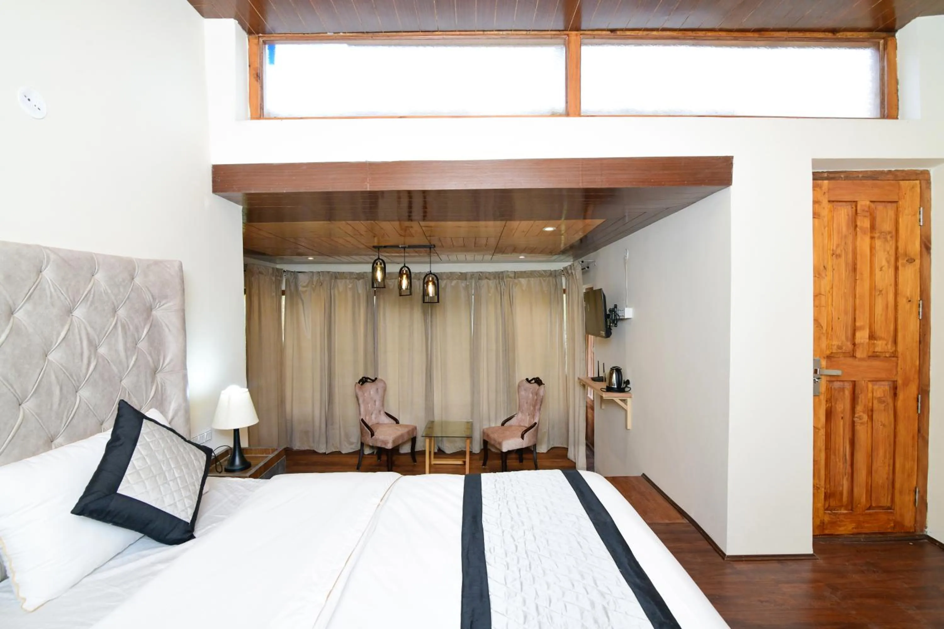 Bed in Thiksay Organic Resort and Retreat