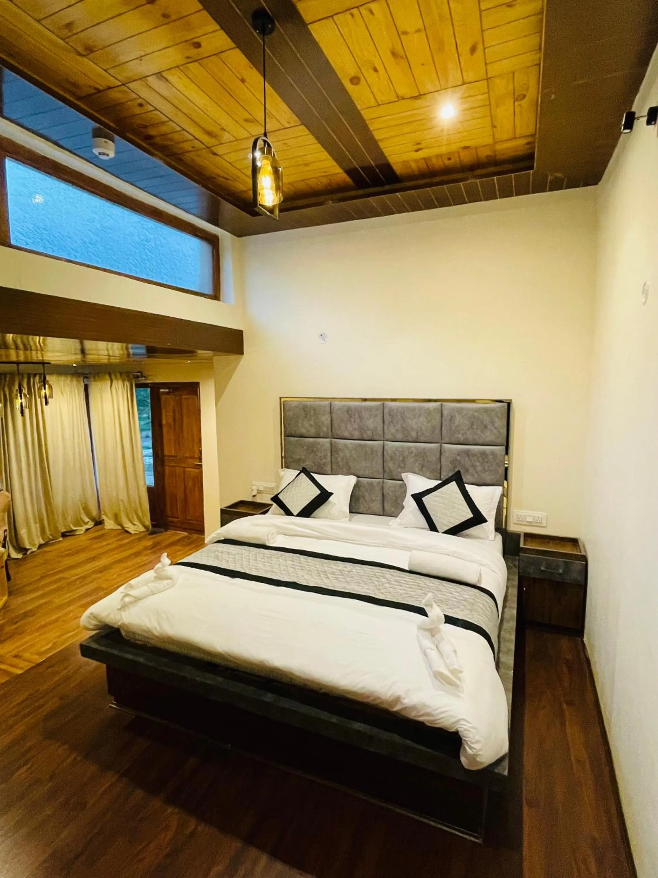 Photo of the whole room, Bed in Thiksay Organic Resort and Retreat