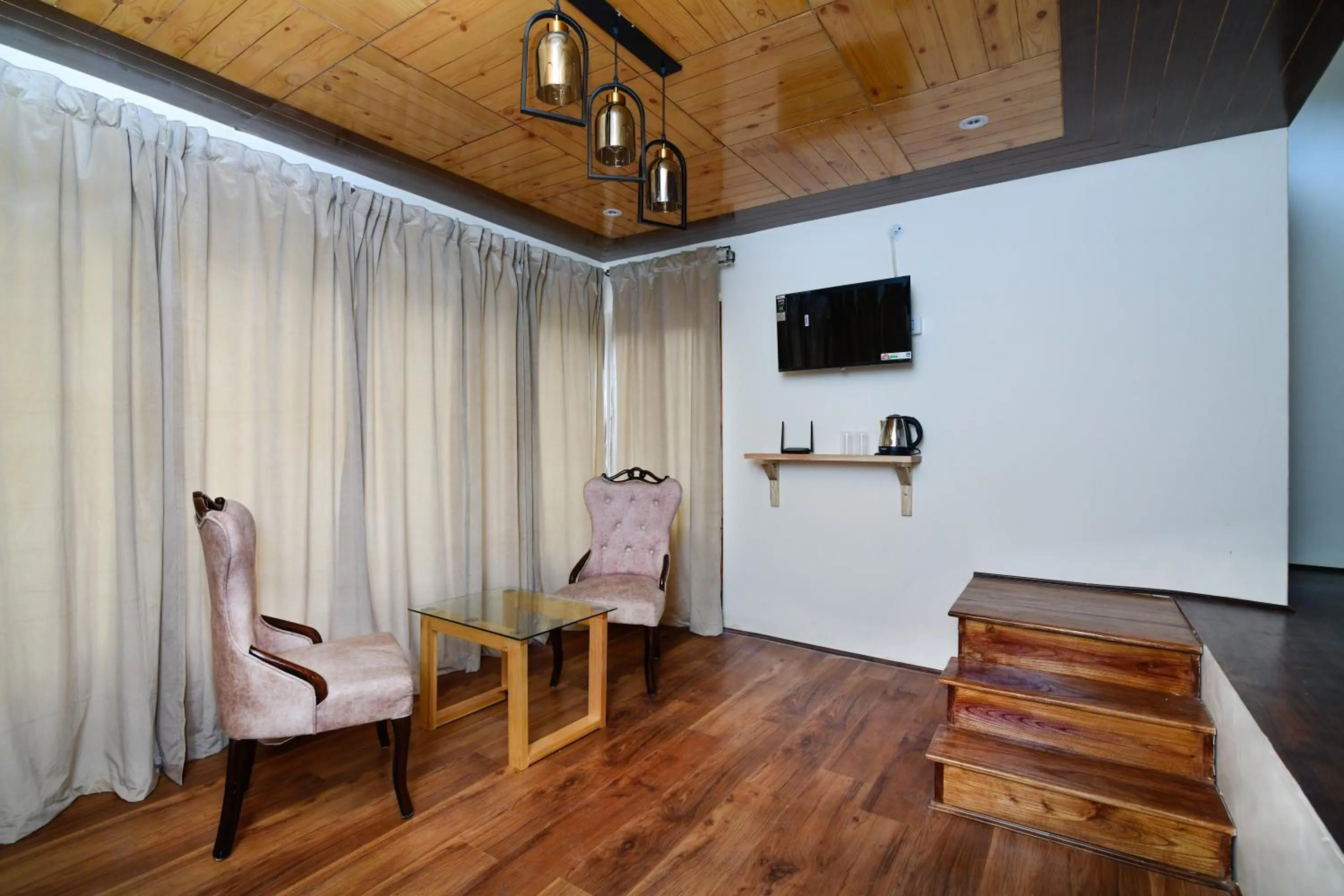 TV and multimedia in Thiksay Organic Resort and Retreat