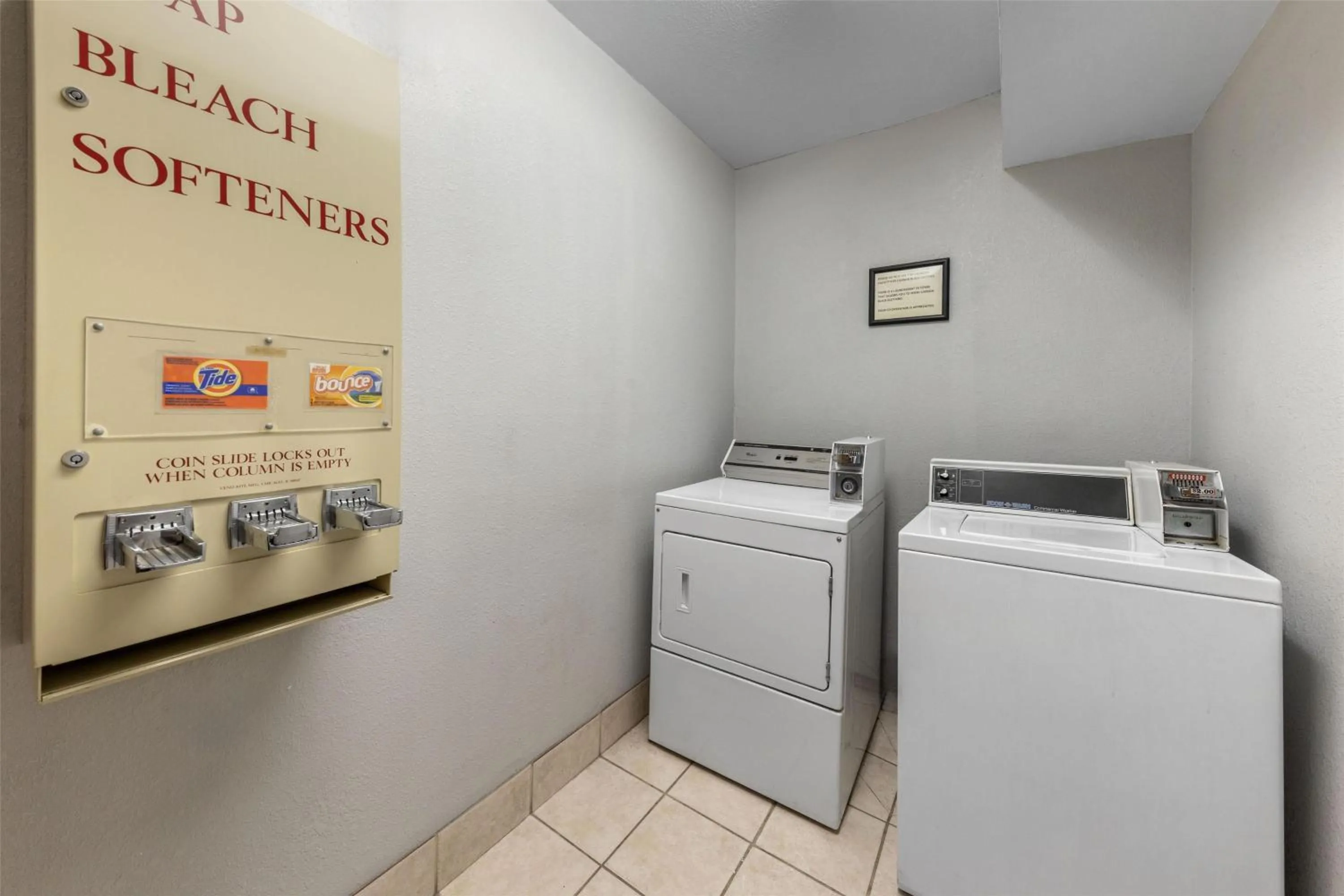 laundry in Best Western Borger Inn