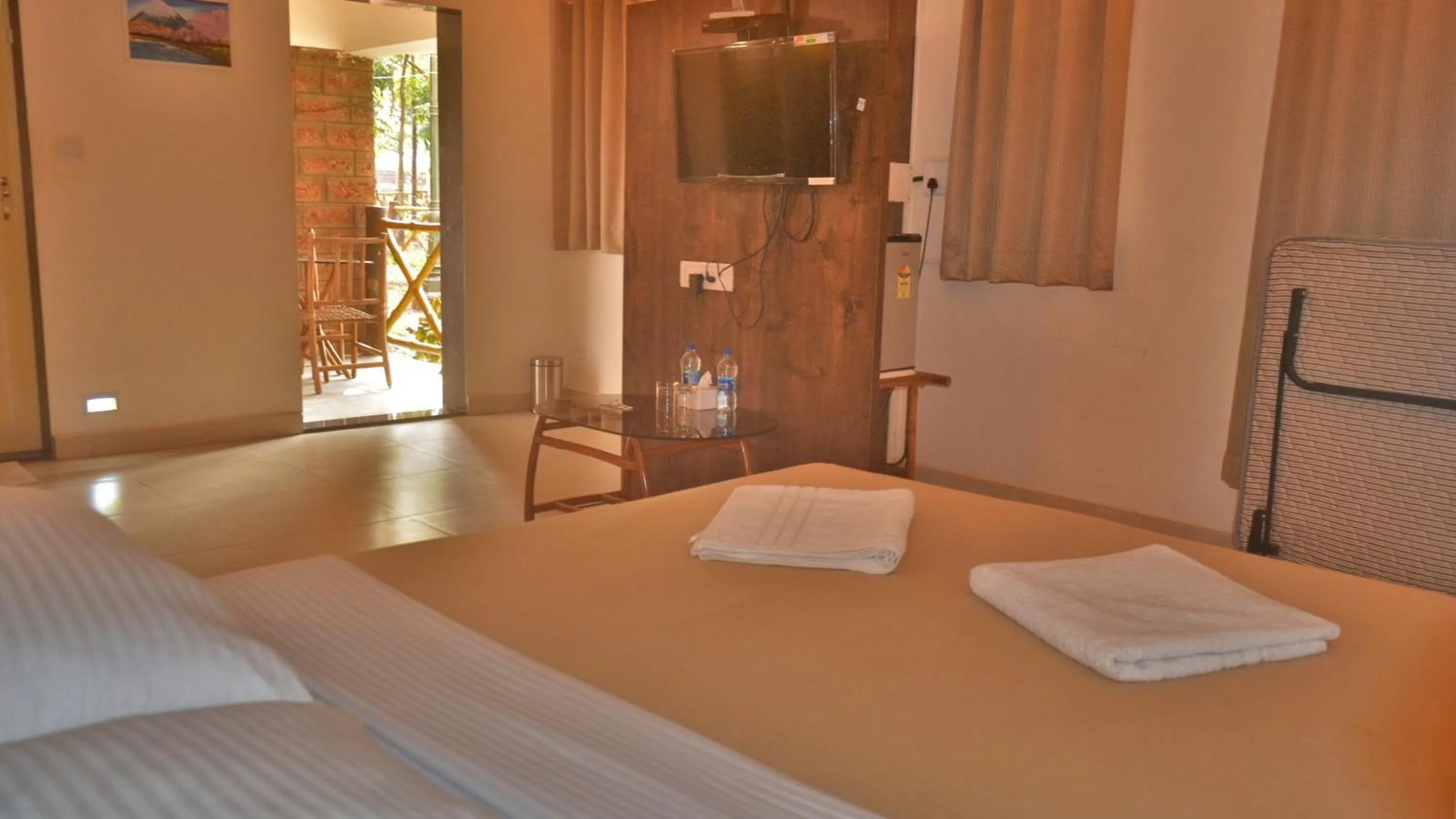 Bedroom in Shilpgram Heritage Resort