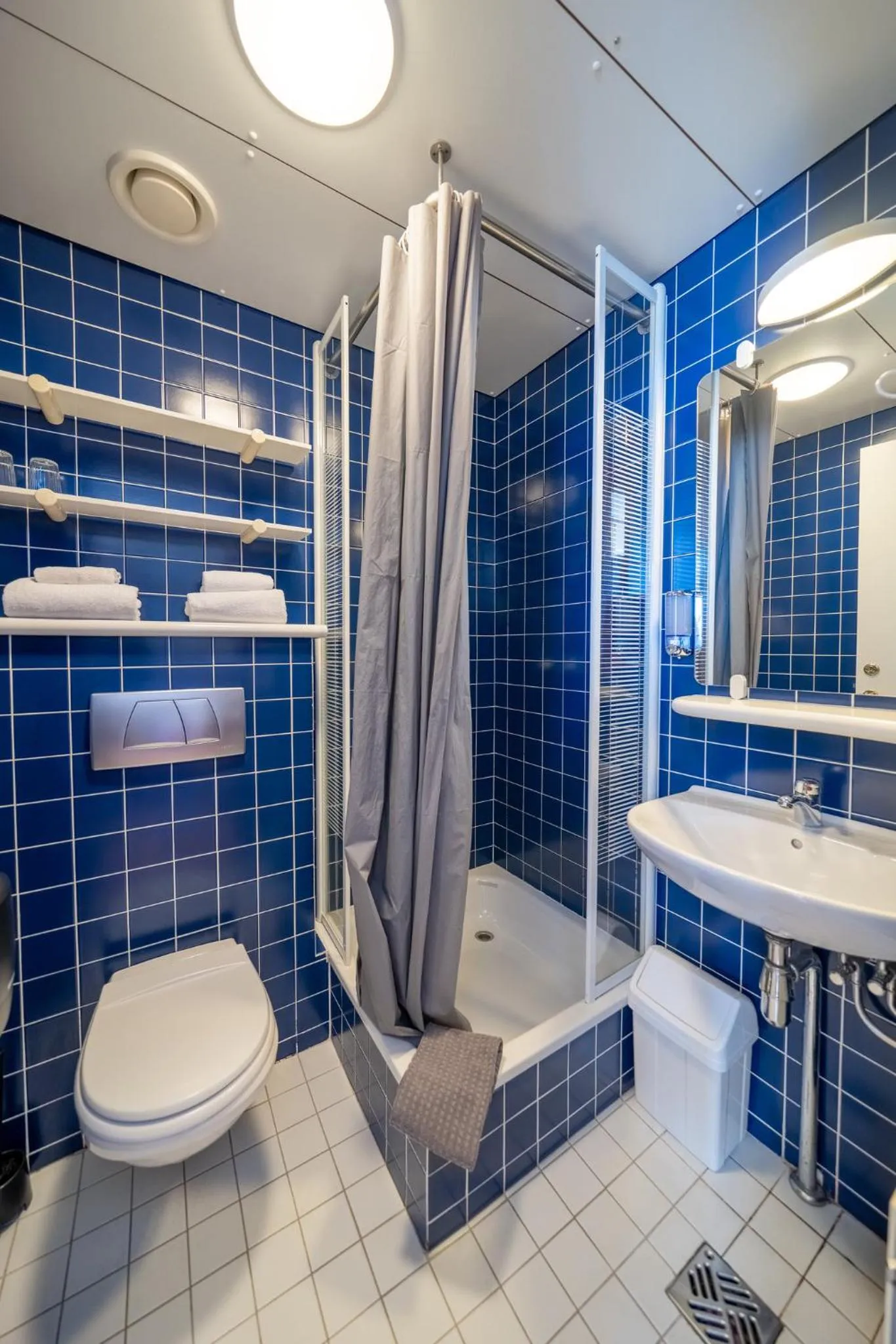 Bathroom in Adventure Hotel Hellissandur