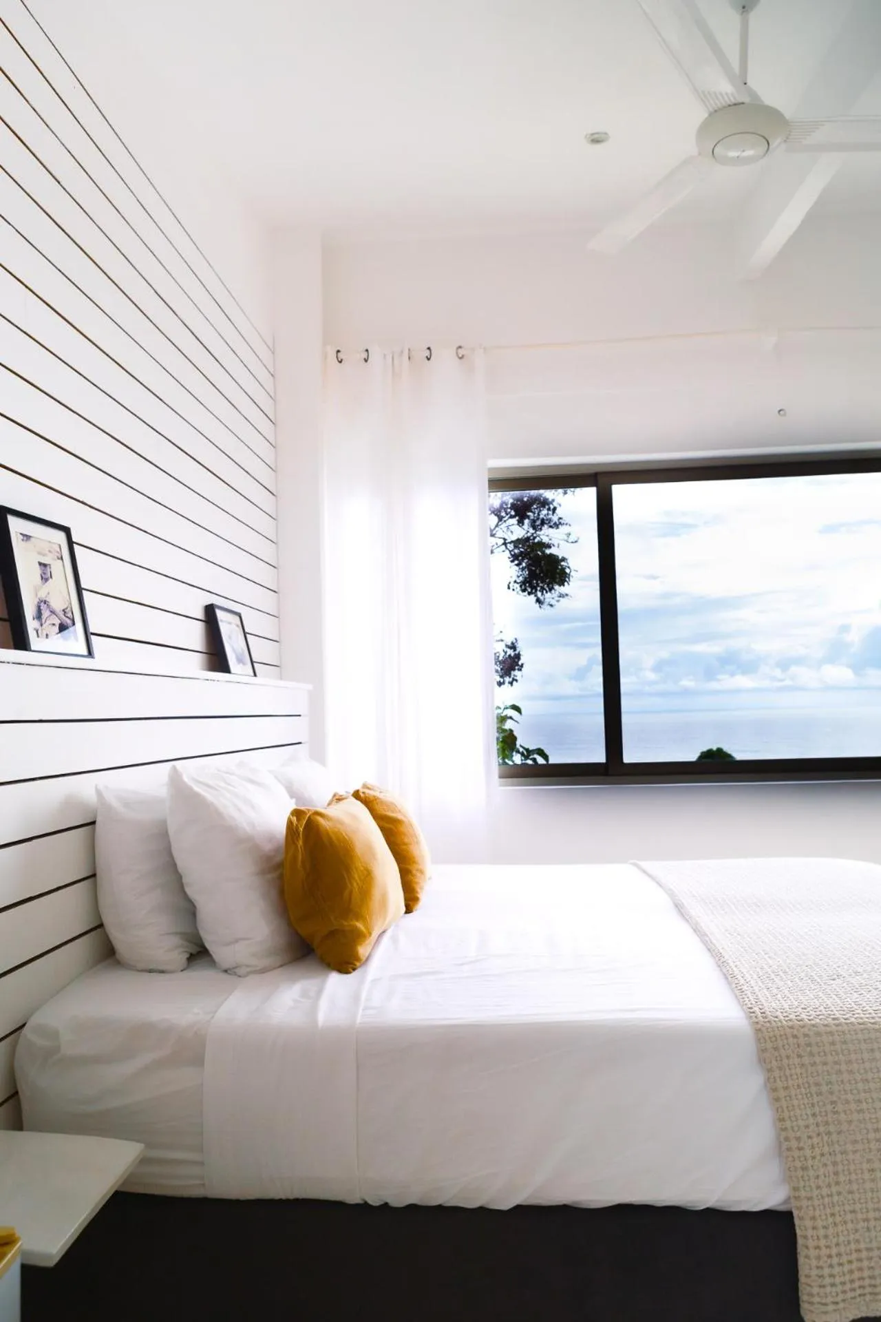 Bed in Akwa Santa Teresa