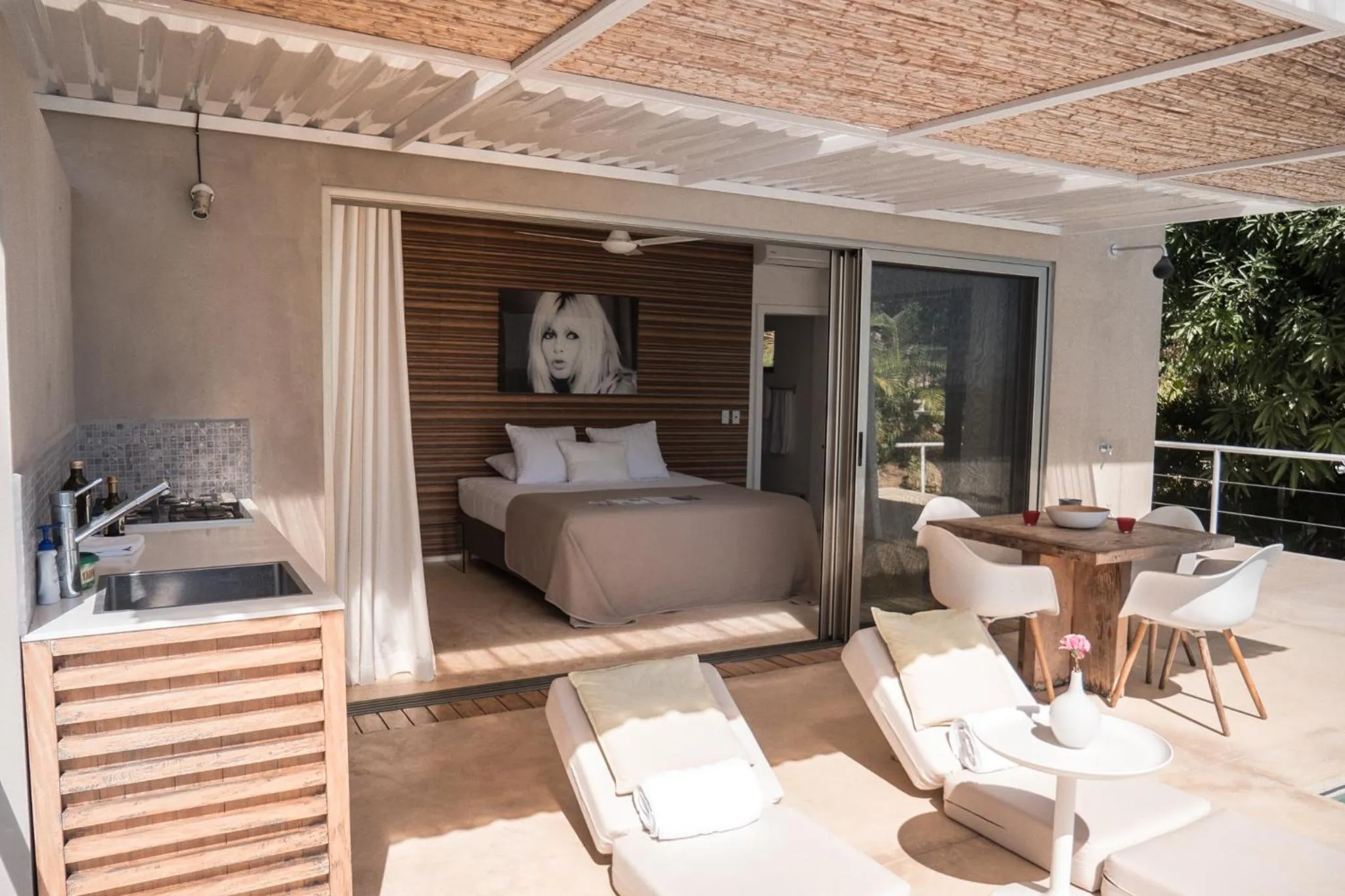 Patio in Akwa Santa Teresa