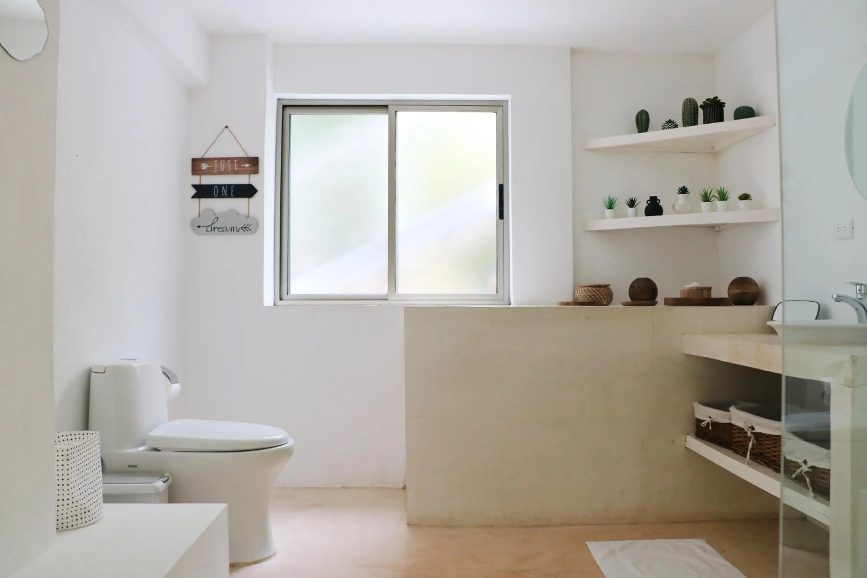 Bathroom in Akwa Santa Teresa