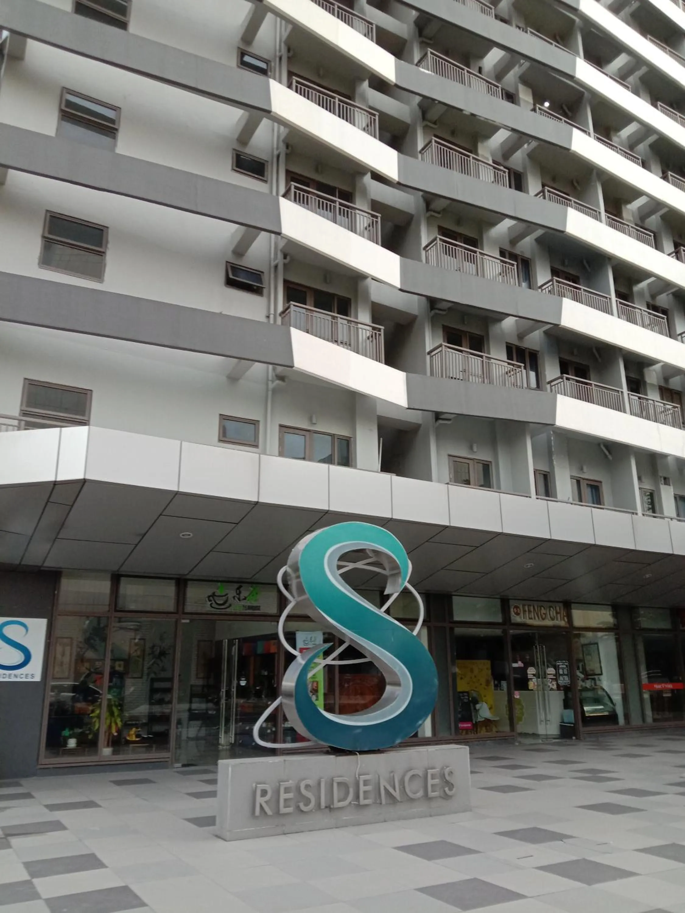 Property building in OASIS CHIC By THE BAY PASAY CITY Near Mall of Asia