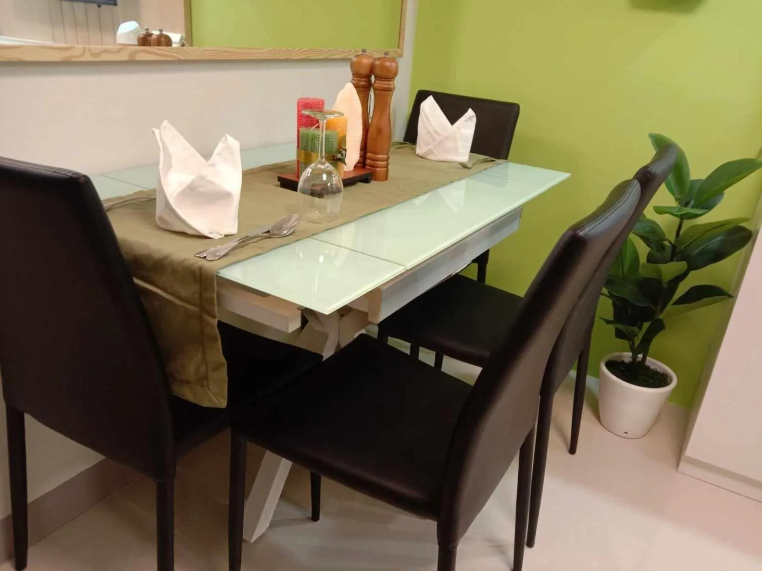 Dining area in OASIS CHIC By THE BAY PASAY CITY Near Mall of Asia
