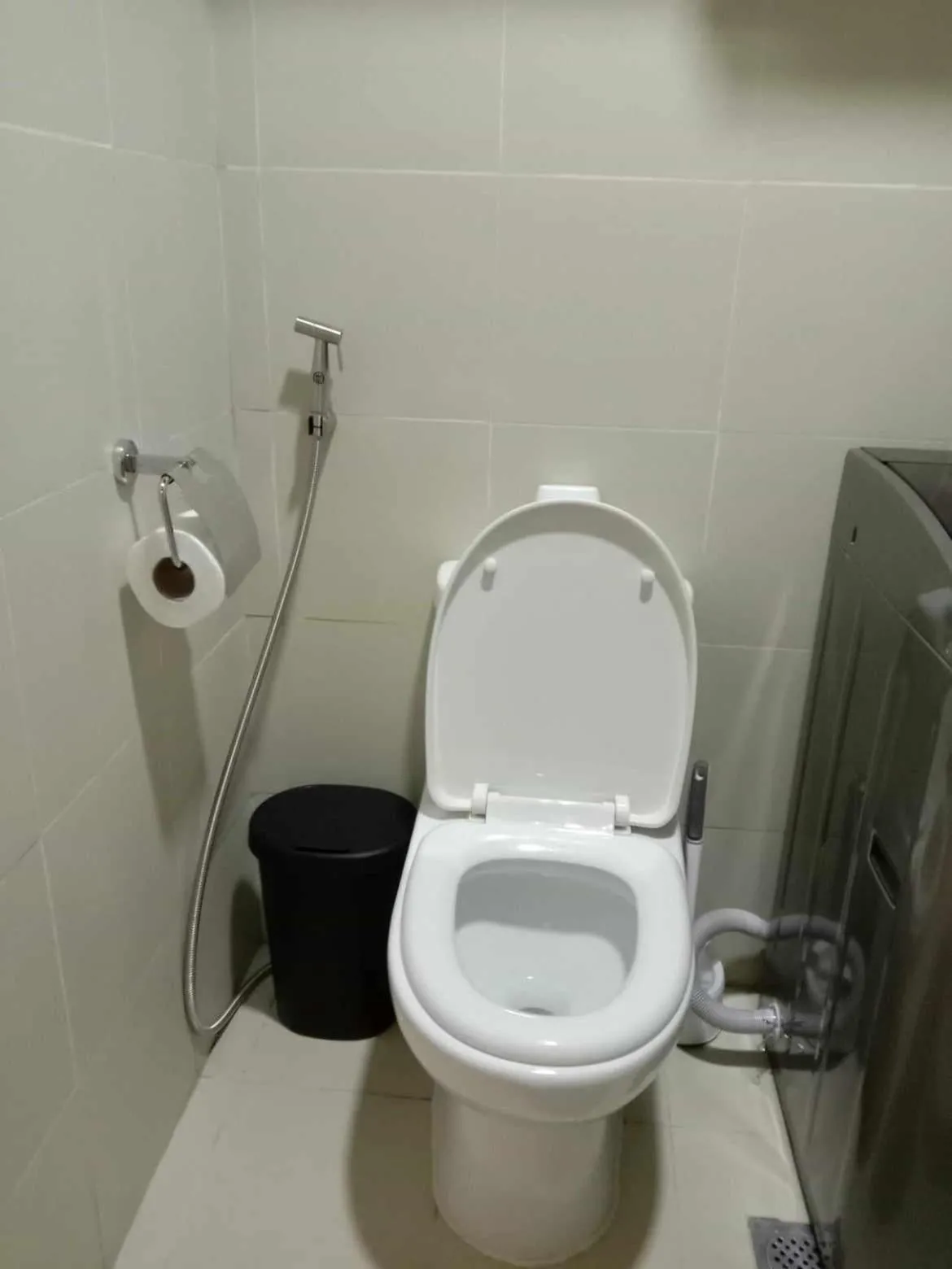 Toilet in OASIS CHIC By THE BAY PASAY CITY Near Mall of Asia