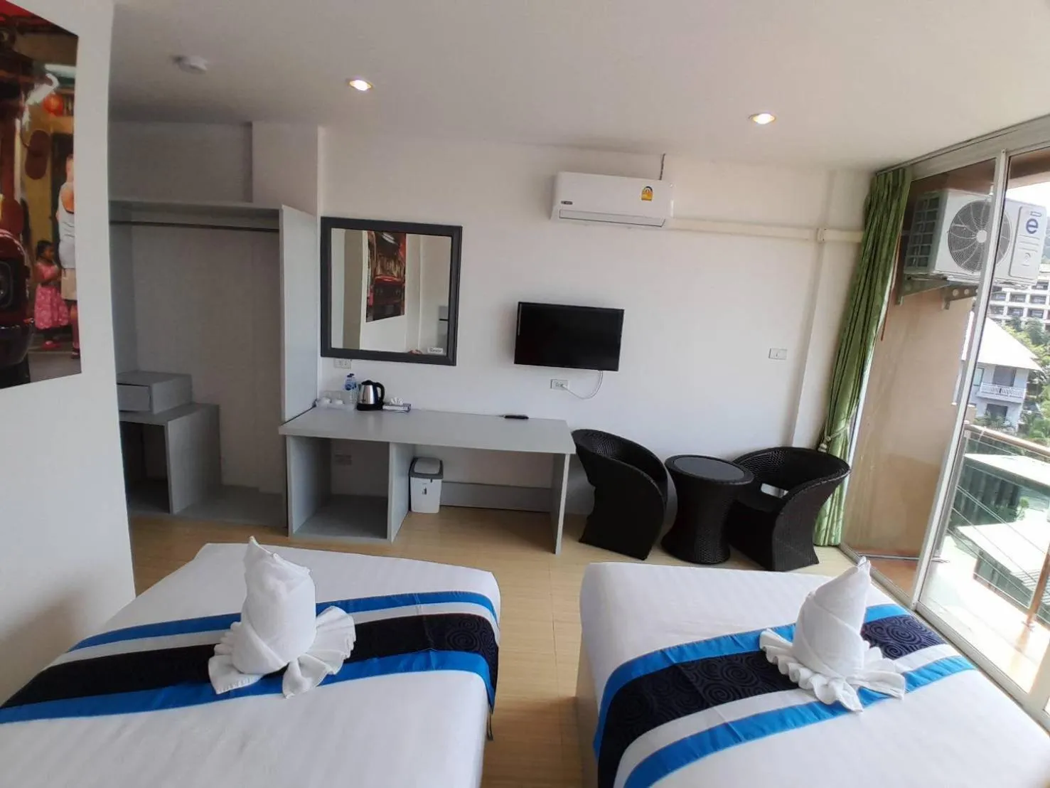 Property building, Bed in Toto Residence