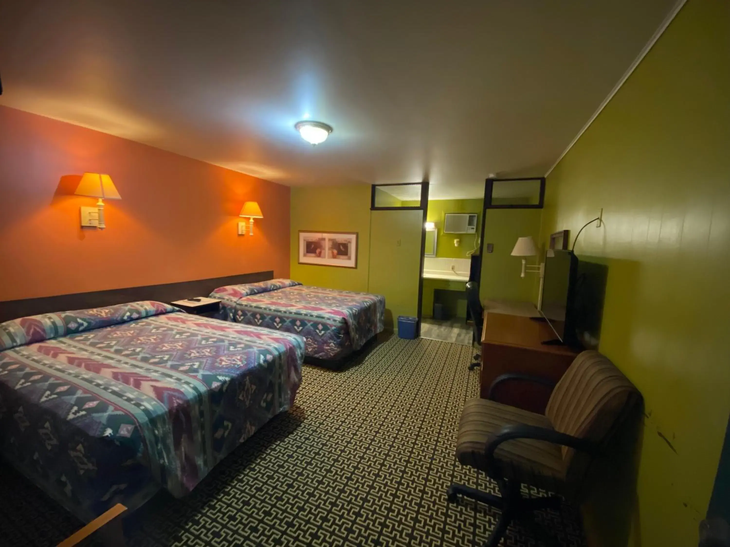 Double Room with Two Double Beds in Lincoln Motel Double Room with Two Double Beds in Lincoln Motel