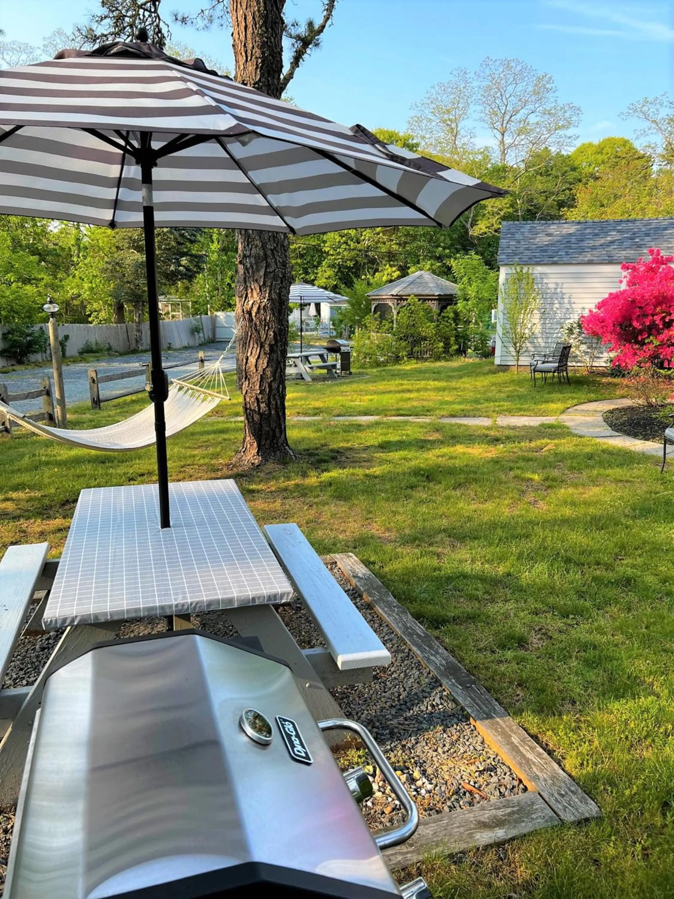 Garden in The Seagrove Suites & Guest Rooms
