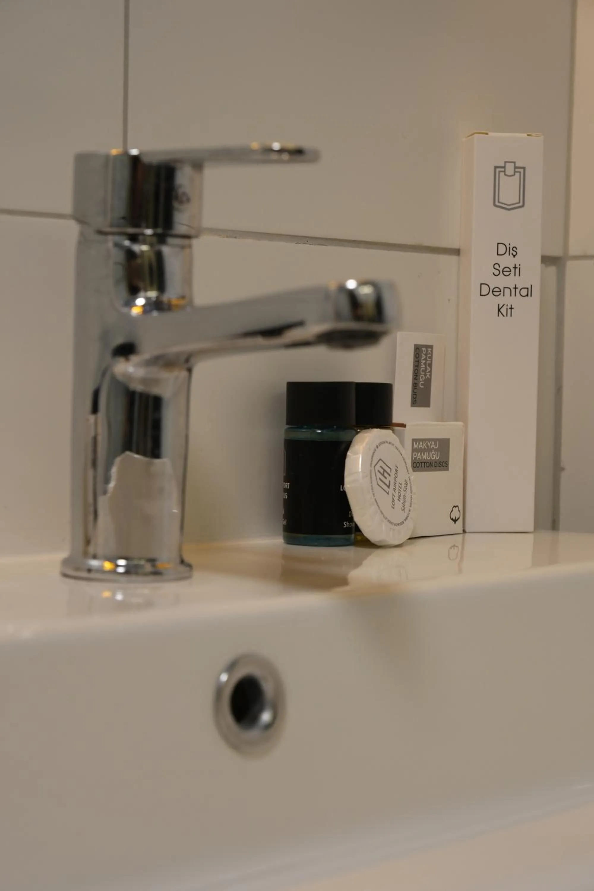 Bathroom in Park Hotel & Private Transportation İstanbul Airport-By Loft