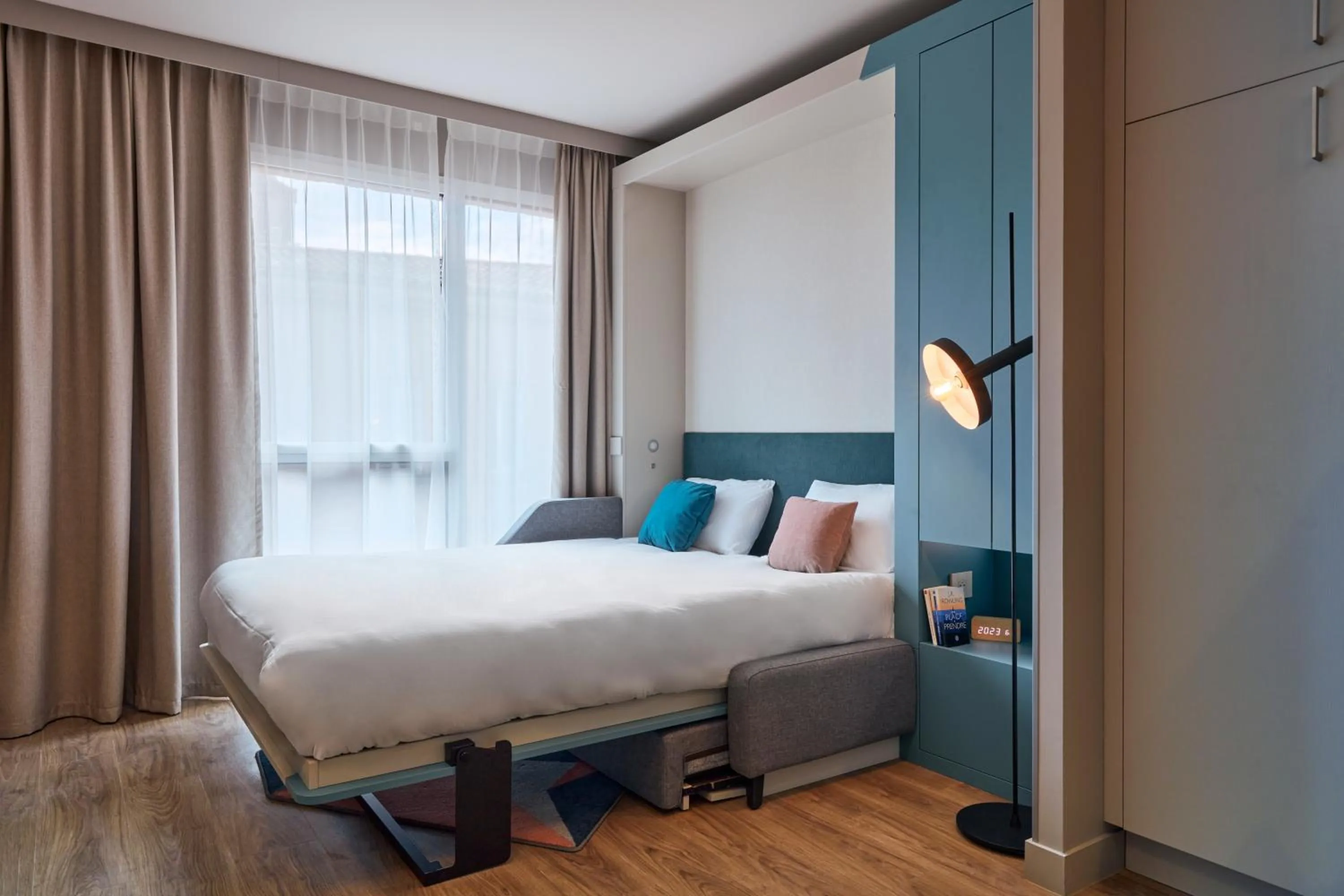 Bed in Aparthotel Adagio Original Toulouse Centre La Grave