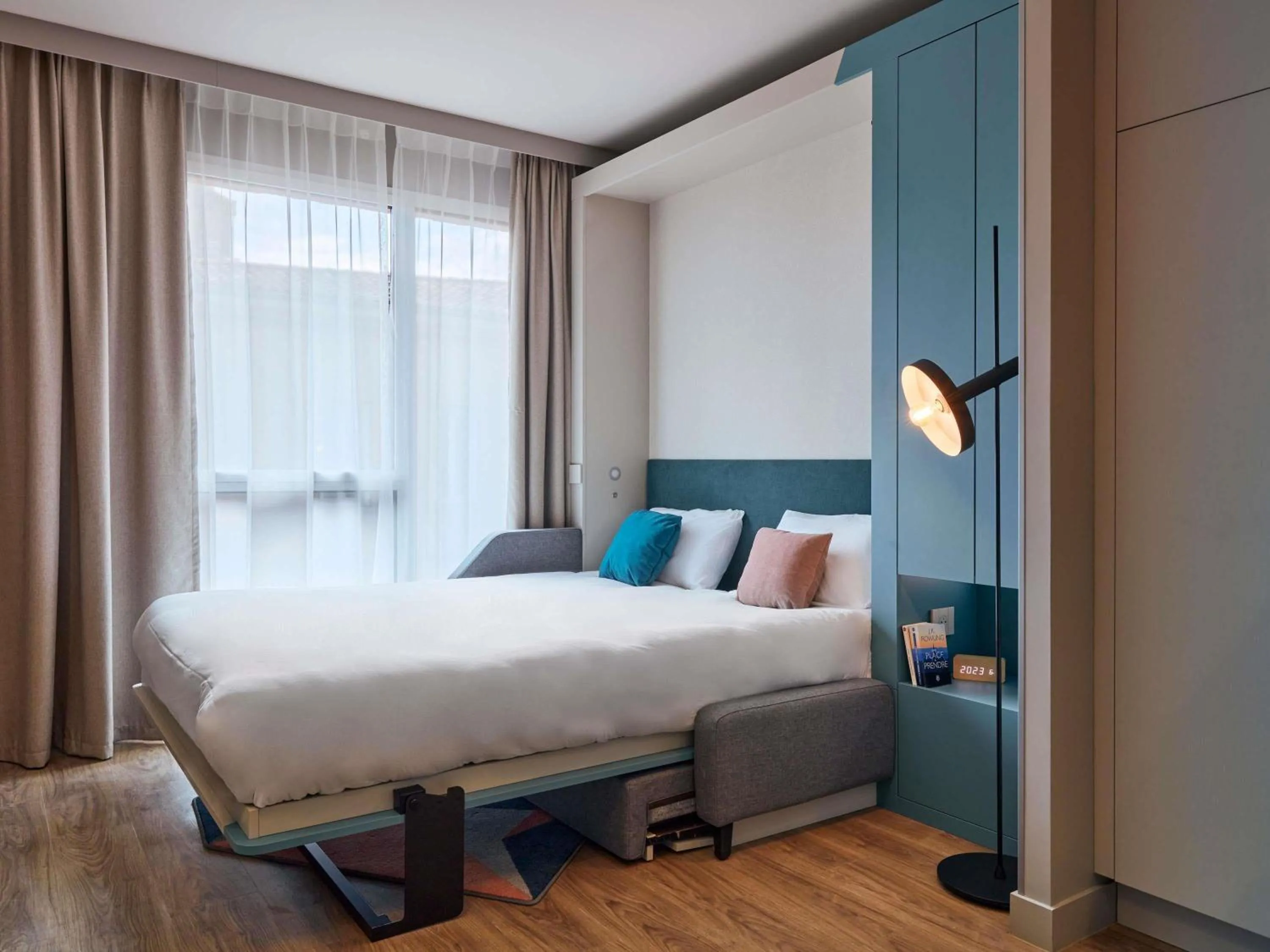 Bedroom, Bed in Aparthotel Adagio Original Toulouse Centre La Grave