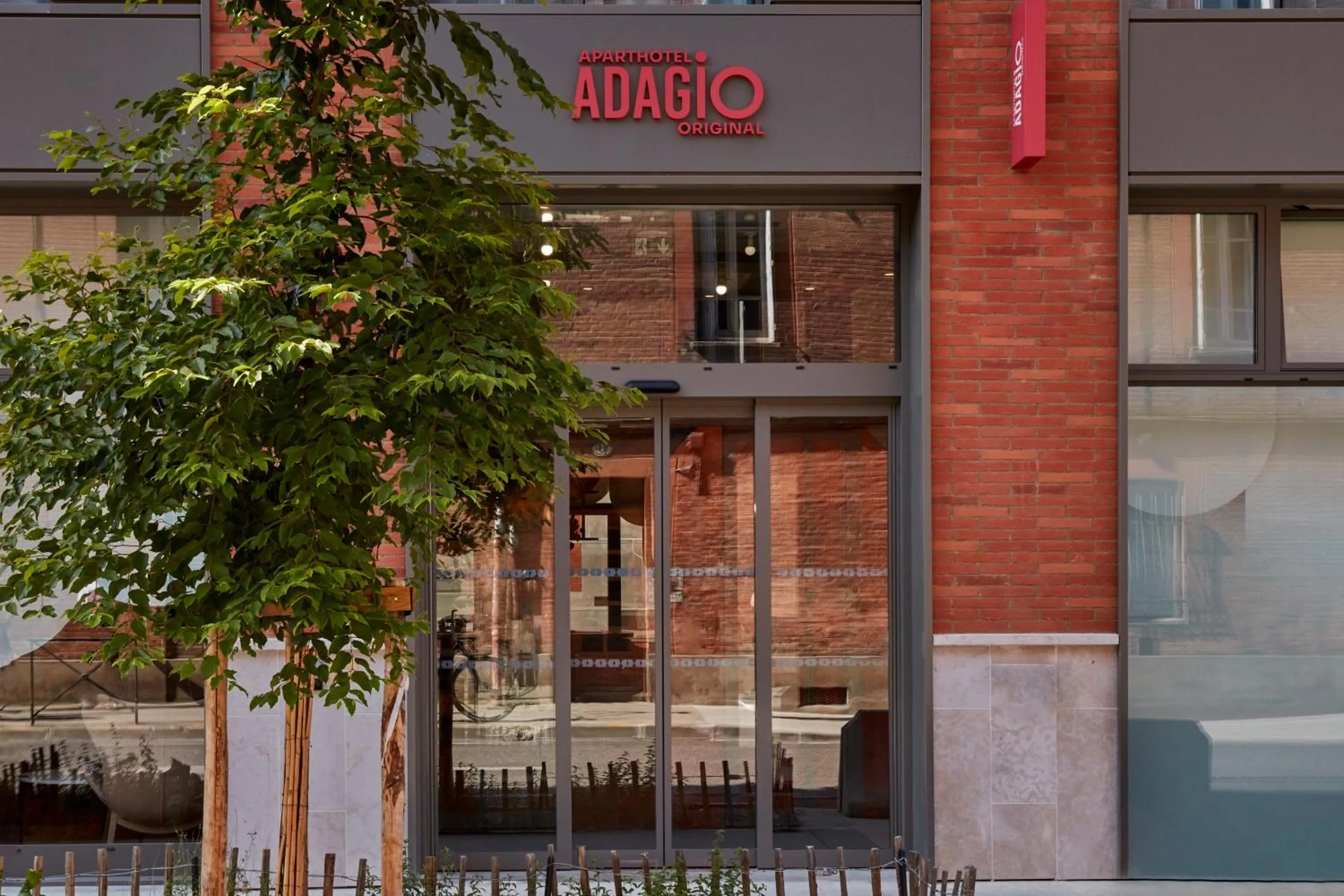 Property building in Aparthotel Adagio Original Toulouse Centre La Grave
