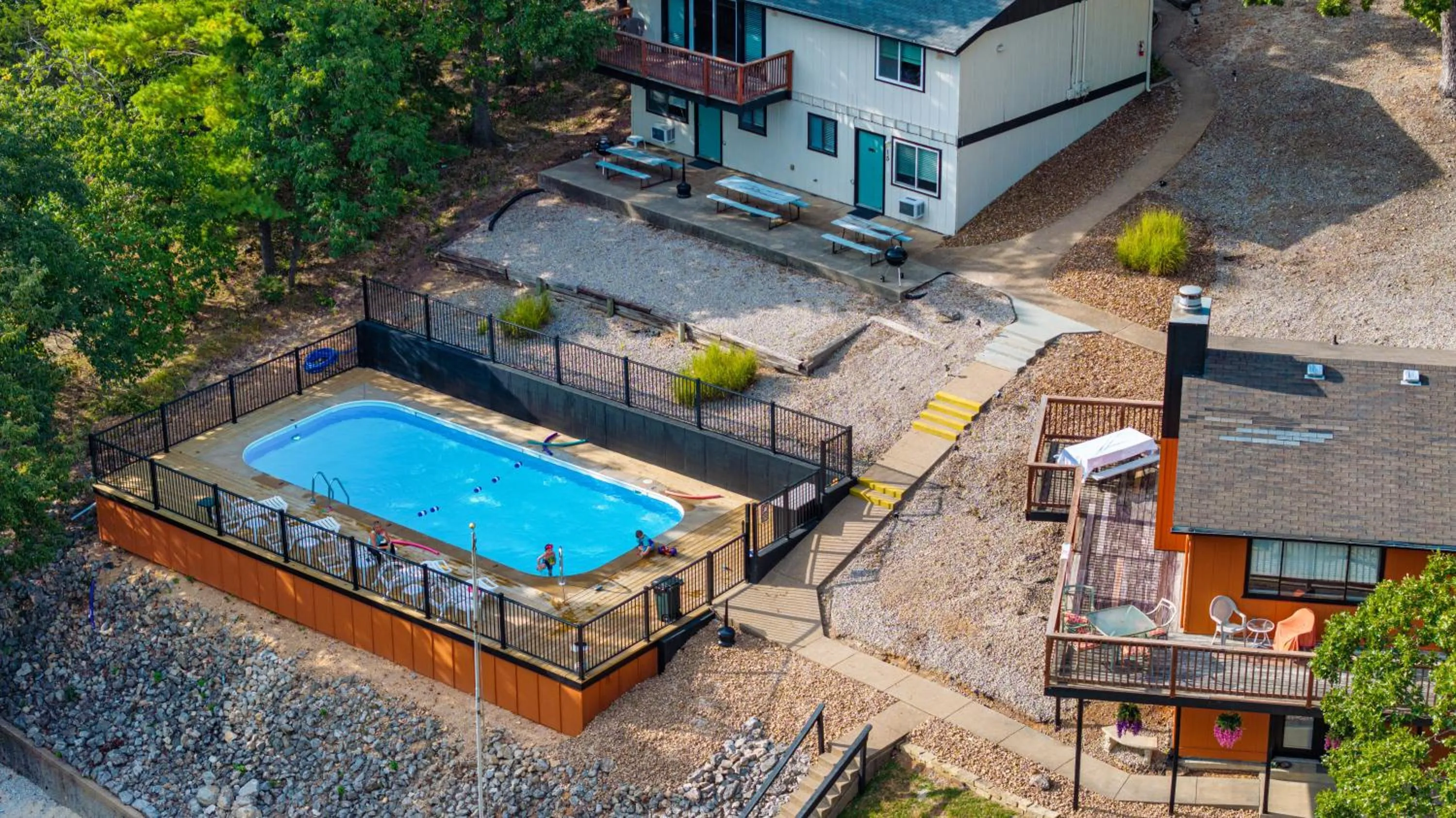 Swimming pool in Sunset Beach Resort