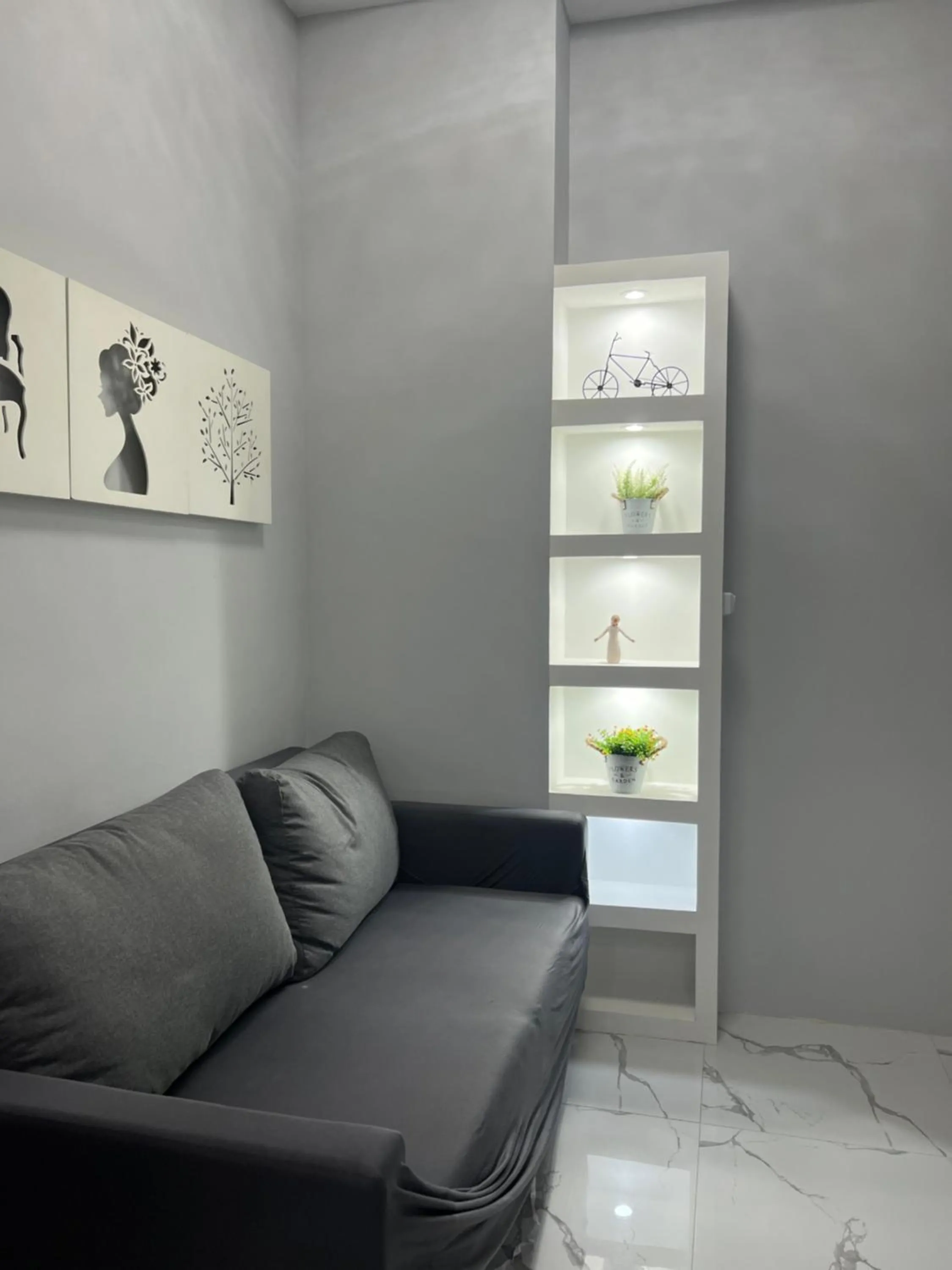 Chic, Modern , Minimalist Design at The Loop Condo tower