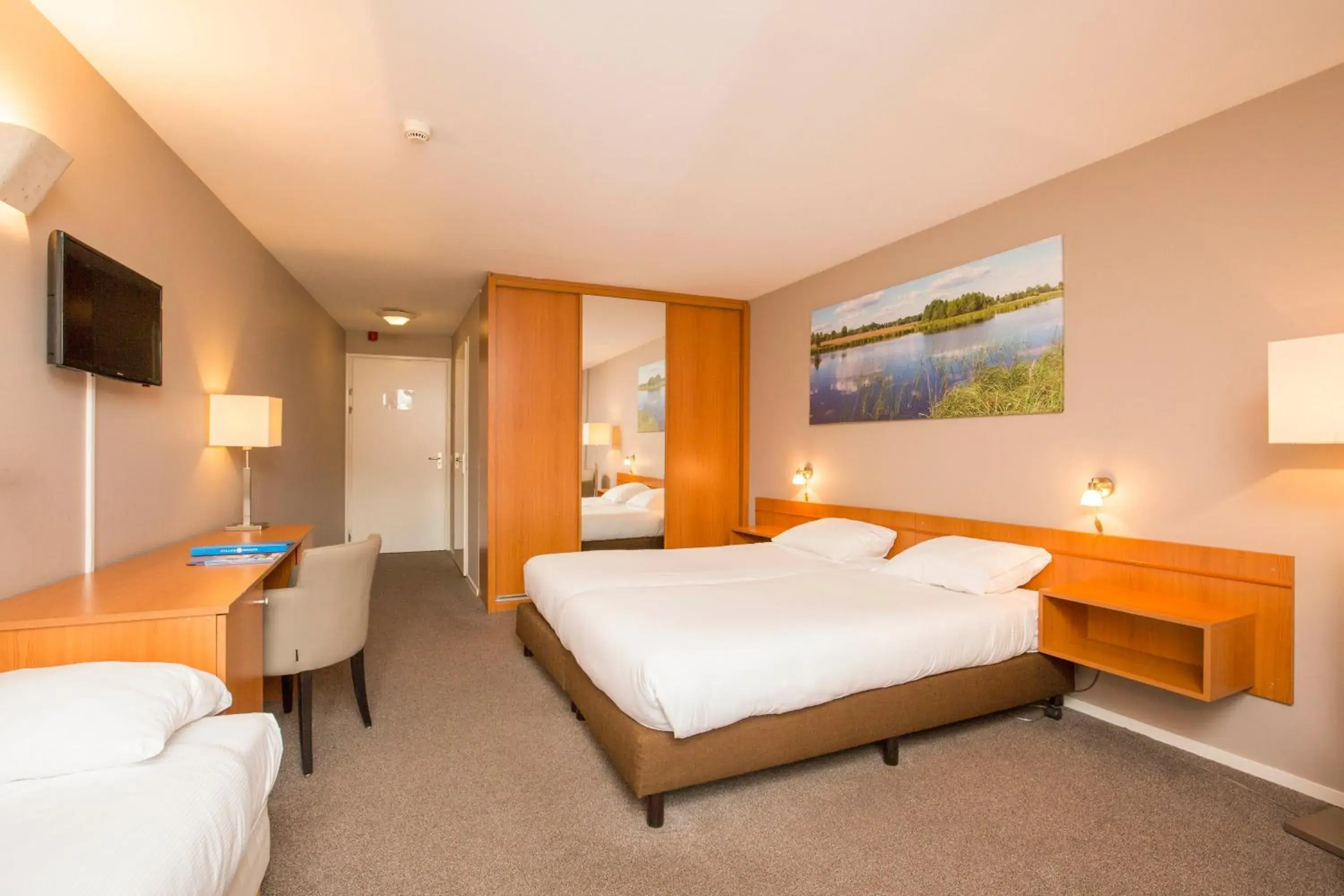 Bedroom, Bed in Fletcher Hotel - Resort Spaarnwoude Bedroom, Bed in Fletcher Hotel - Resort Spaarnwoude