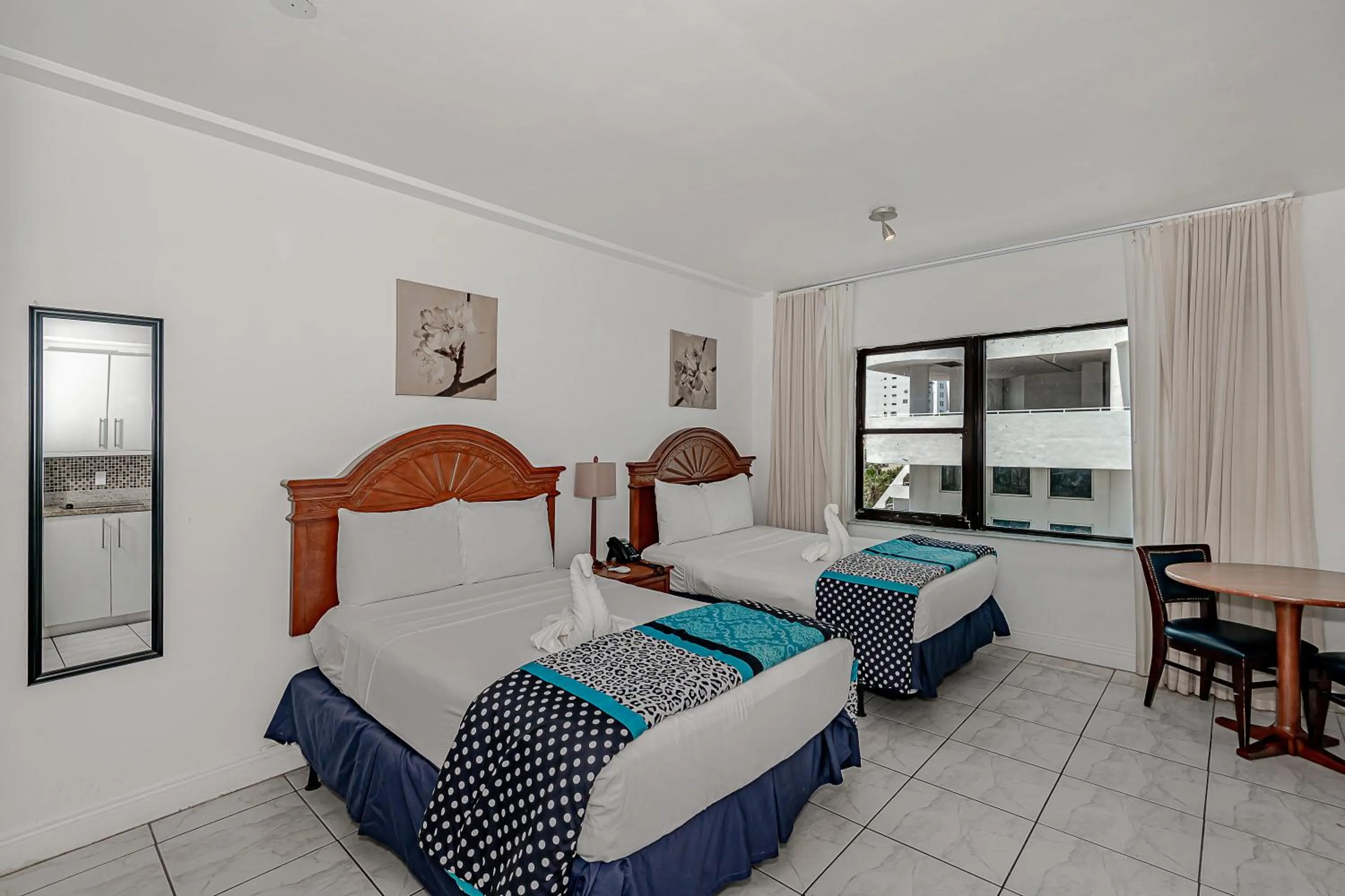 Bed in Beach Front Studio Miami Beach