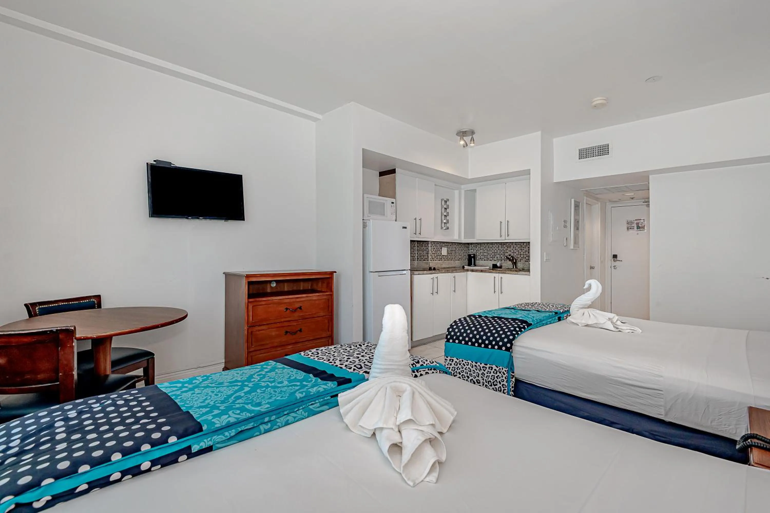 Bed in Beach Front Studio Miami Beach