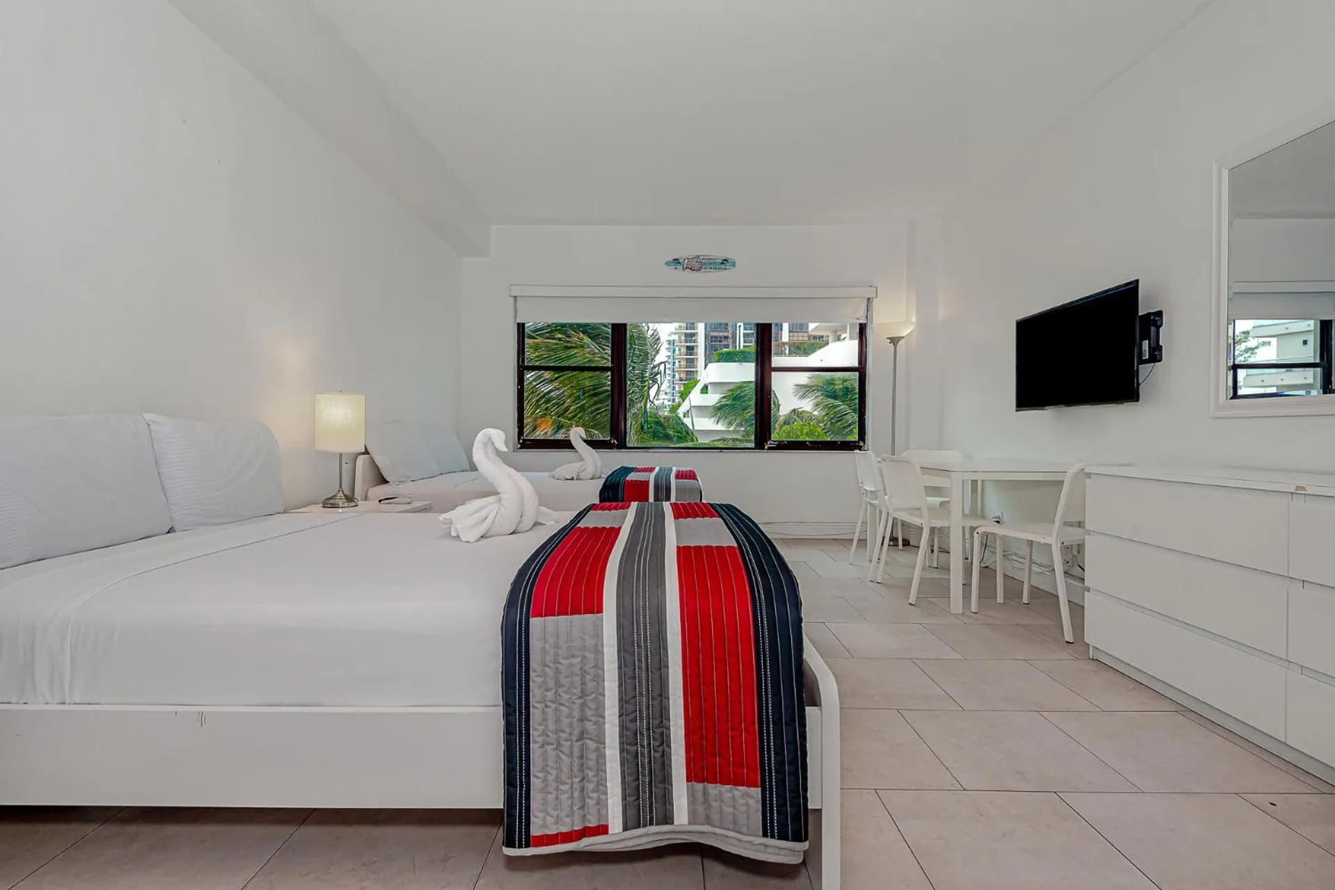 Bed in Beach Front Studio Miami Beach