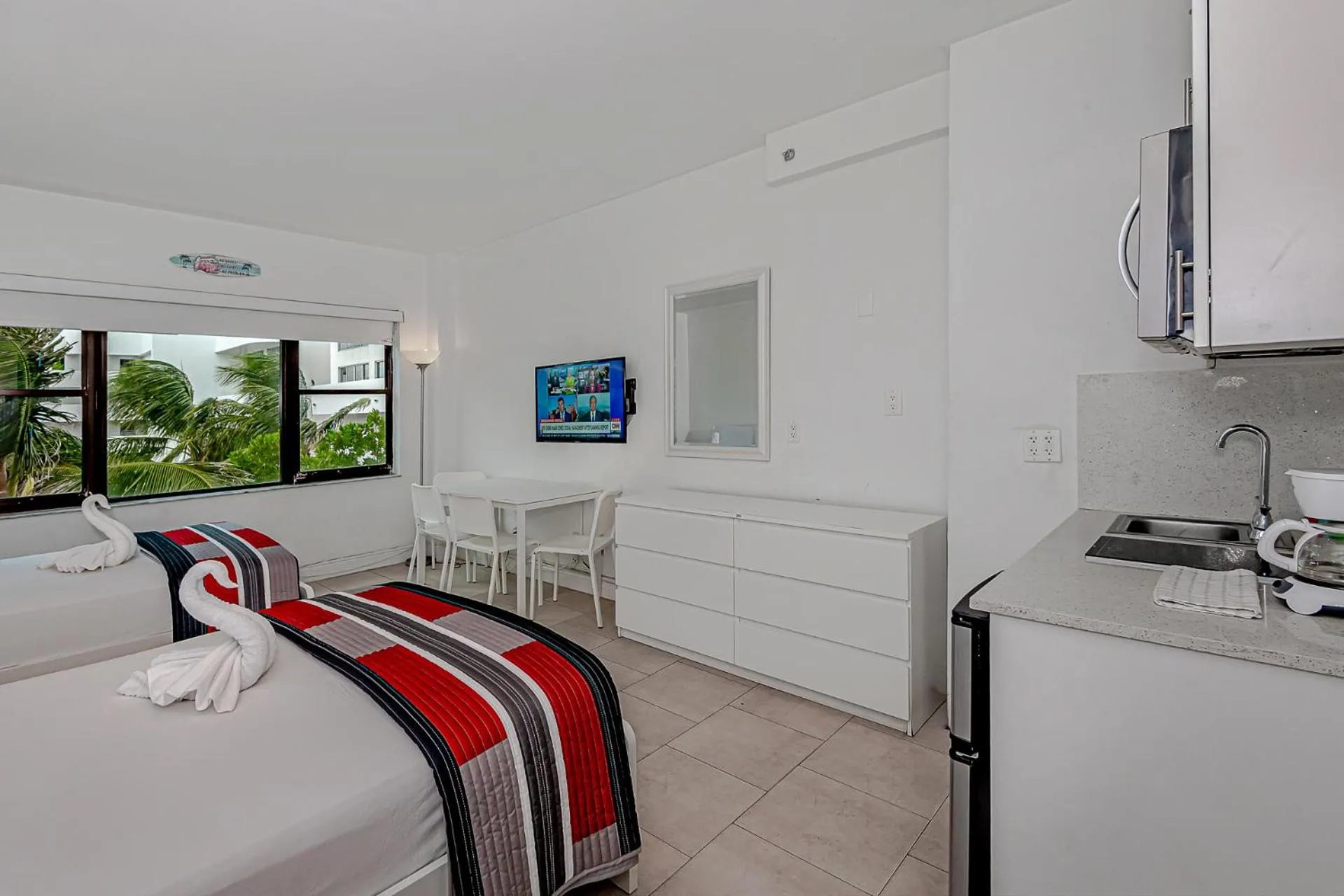 Bed in Beach Front Studio Miami Beach