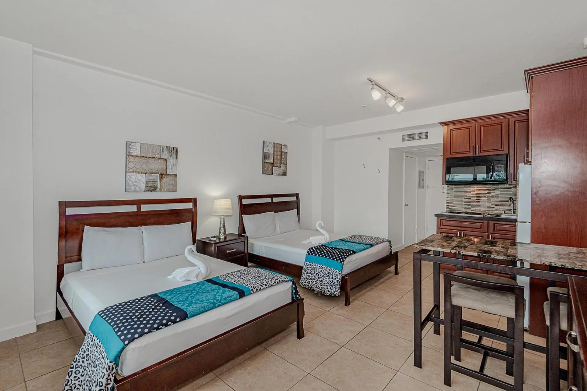 Bed in Beach Front Studio Miami Beach