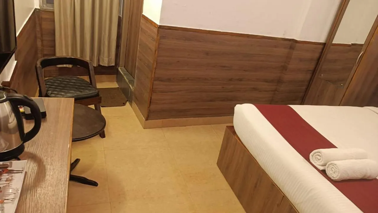 Bed in HOTEL INDIANA