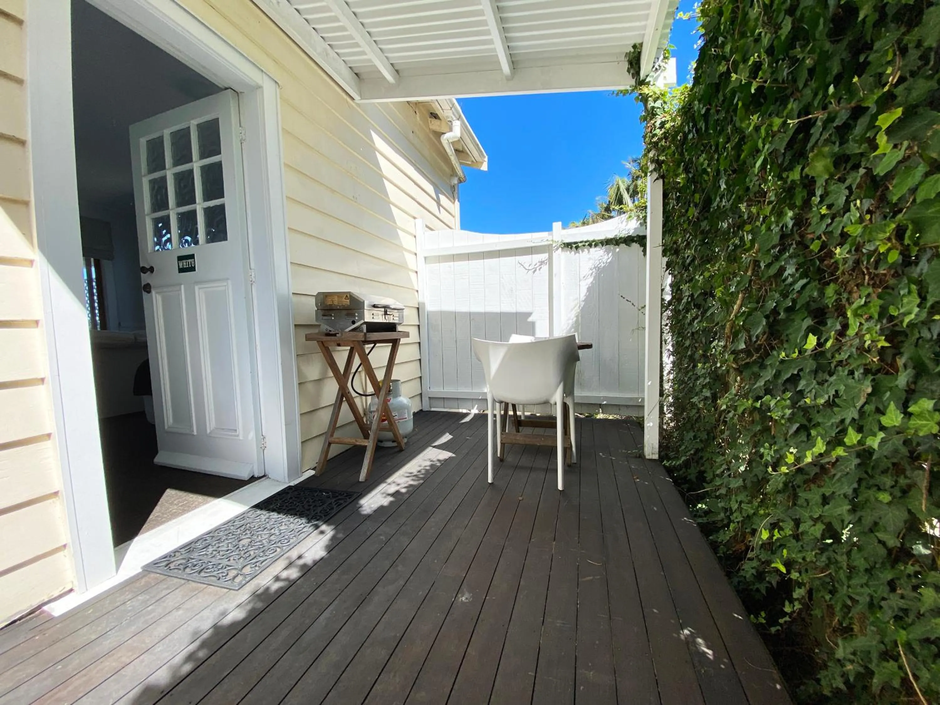 Patio in Mangonui Waterfront Apartments