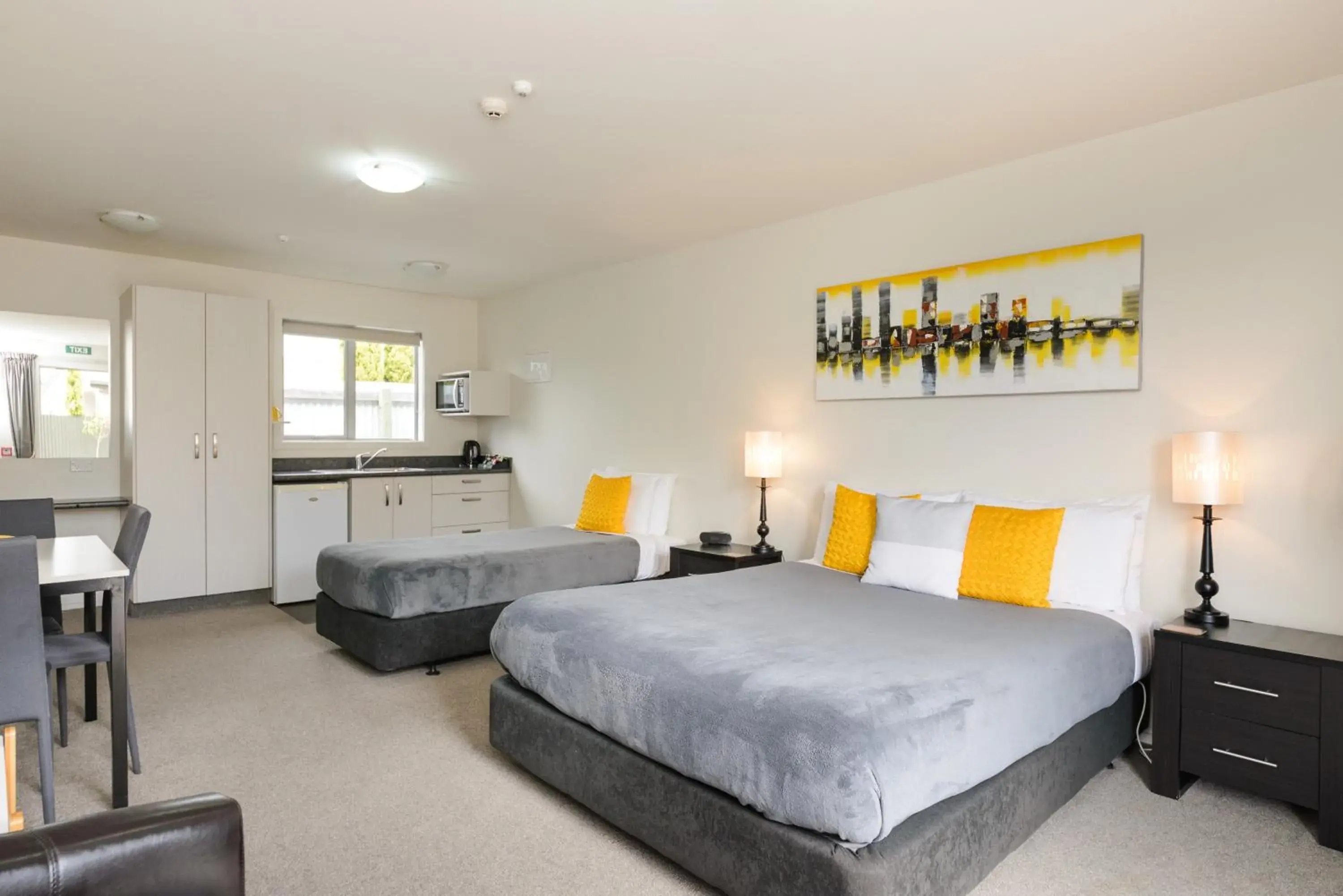 Bed in Ellena Court Motel Bed in Ellena Court Motel