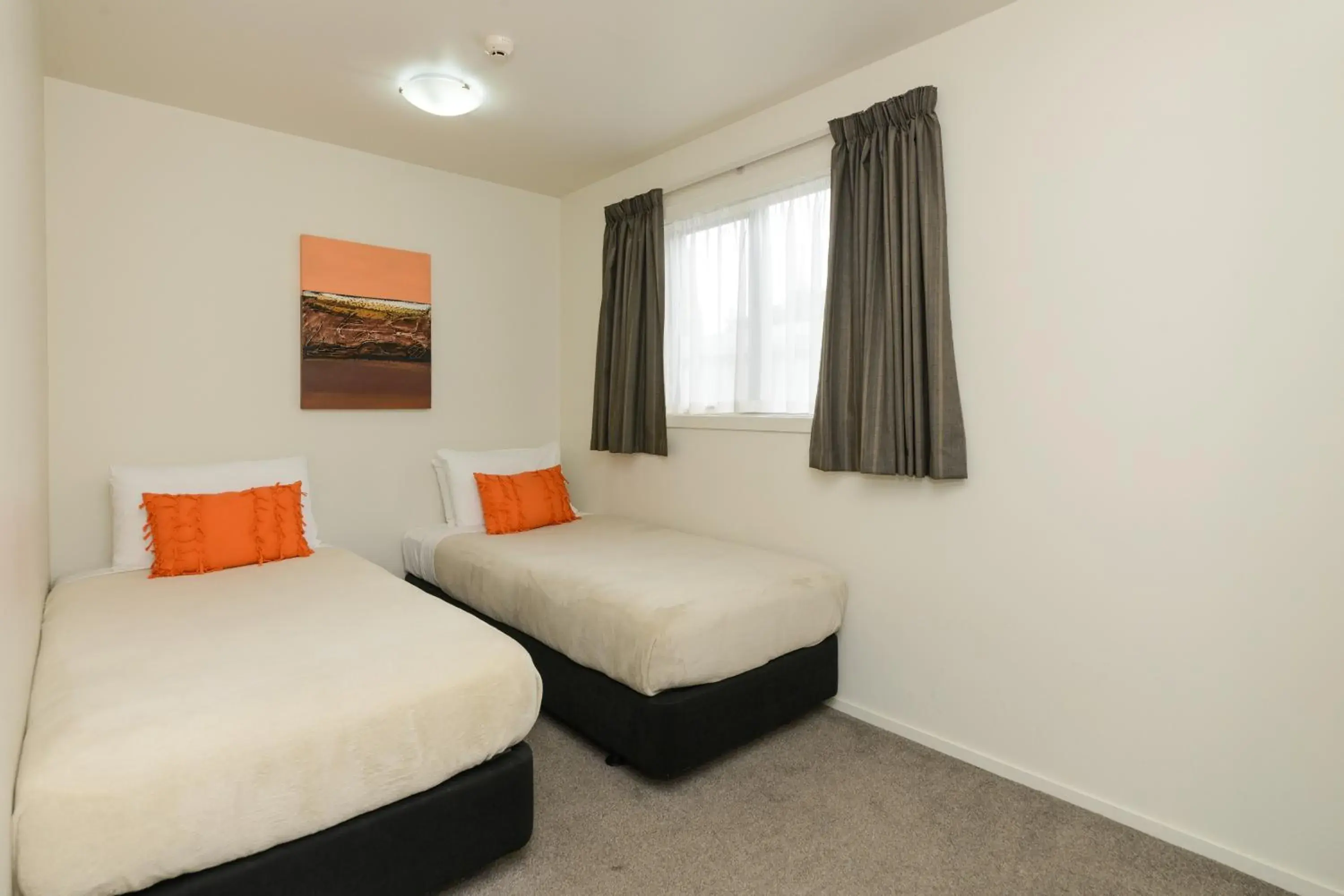 Bed in Ellena Court Motel Bed in Ellena Court Motel