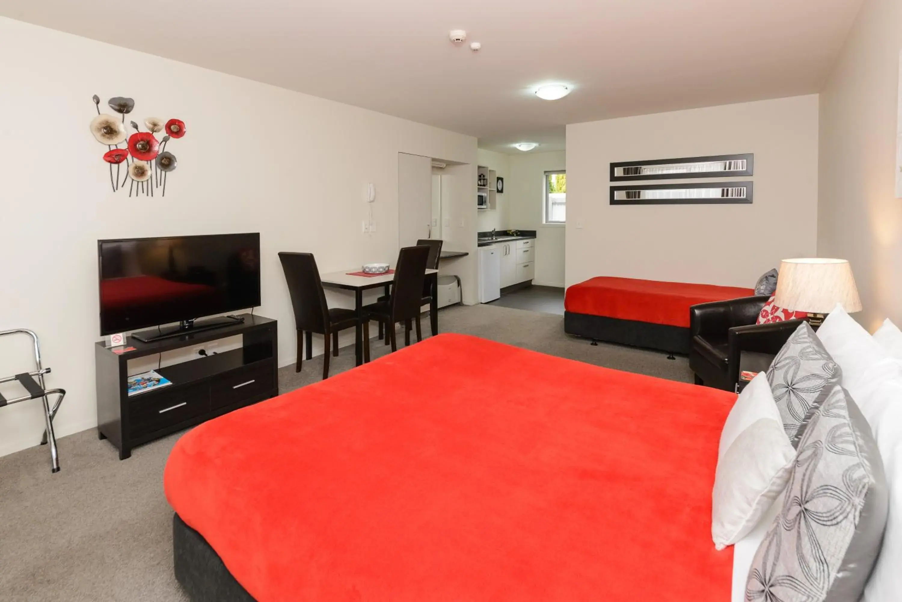 Bed in Ellena Court Motel Bed in Ellena Court Motel